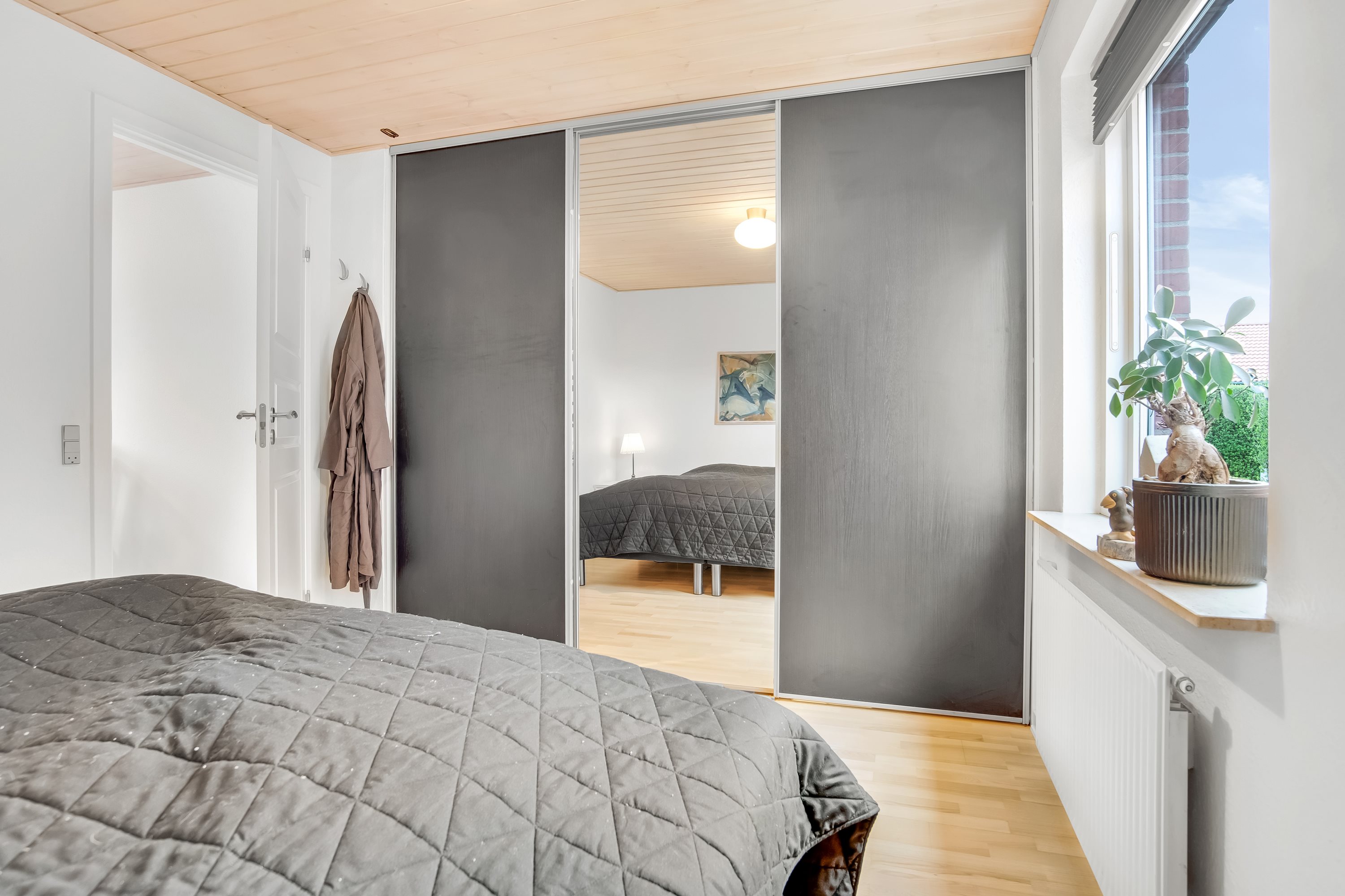 Fremhævet soveværelse billede i fuldskærmstilstand. Billede af Knud Aggers Vej 61, 7500 Holstebro