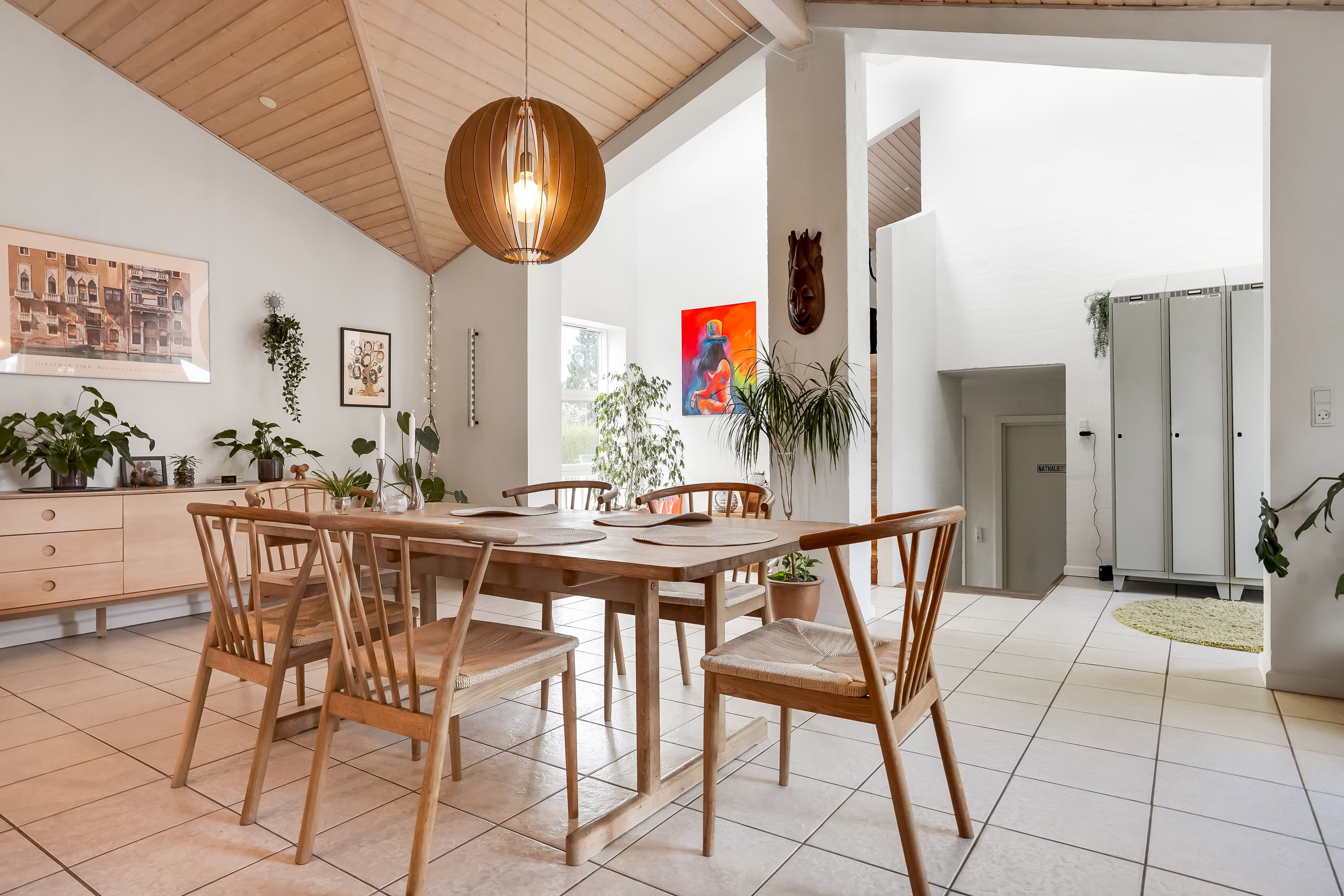 Fremhævet stue billede i fuldskærmstilstand. Billede af Hasselvej 4, Lunghøj, 5591 Gelsted