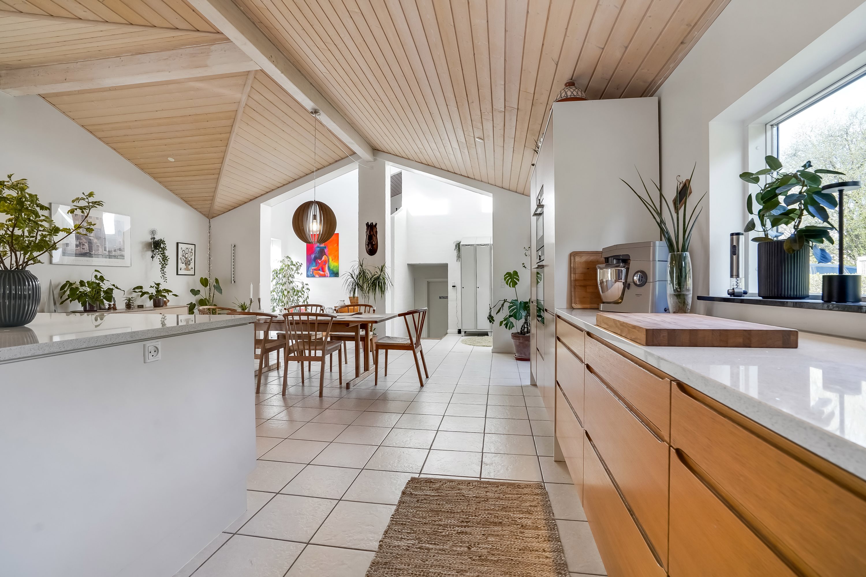 Fremhævet køkken billede i fuldskærmstilstand. Billede af Hasselvej 4, Lunghøj, 5591 Gelsted