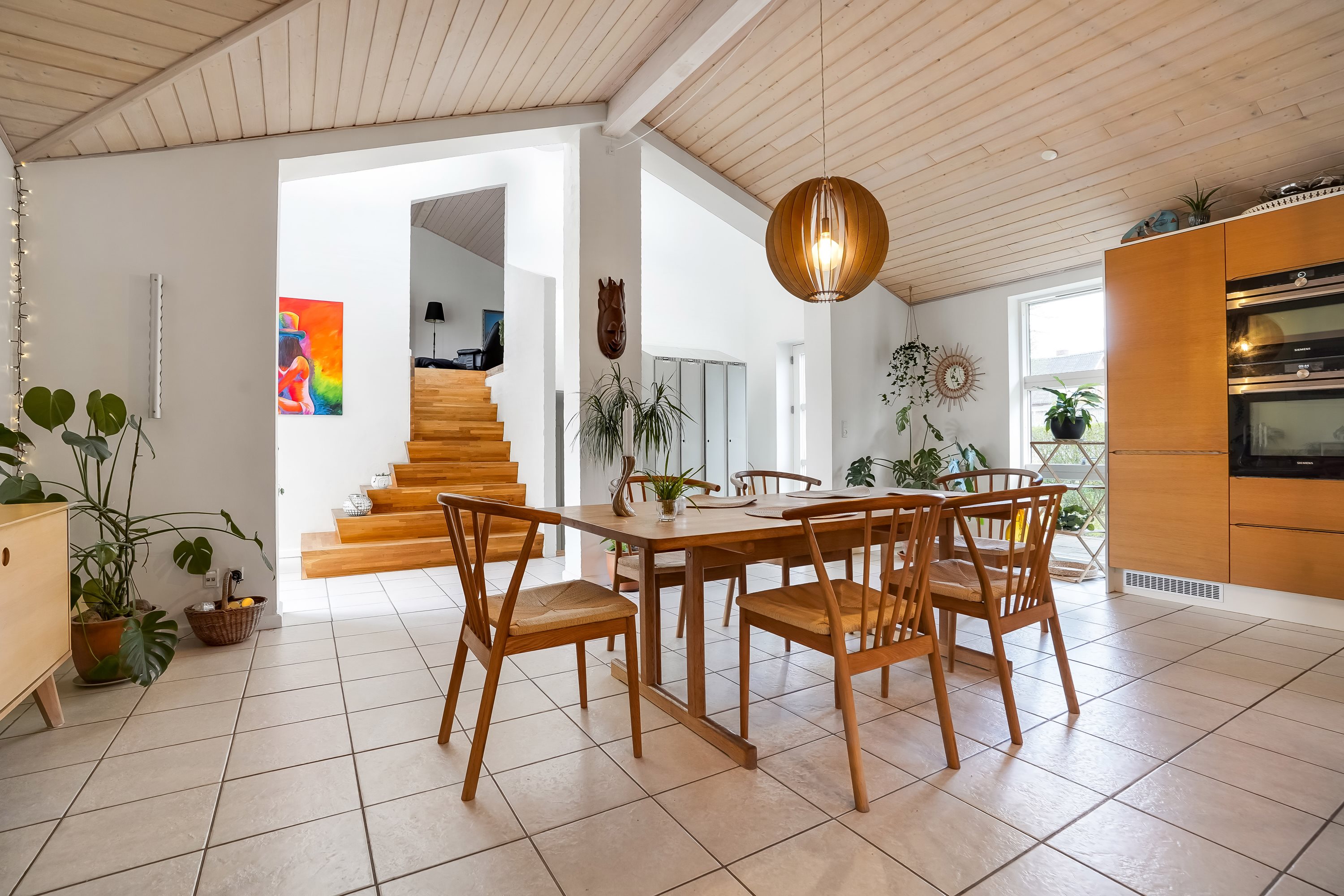 Fremhævet stue billede i fuldskærmstilstand. Billede af Hasselvej 4, Lunghøj, 5591 Gelsted