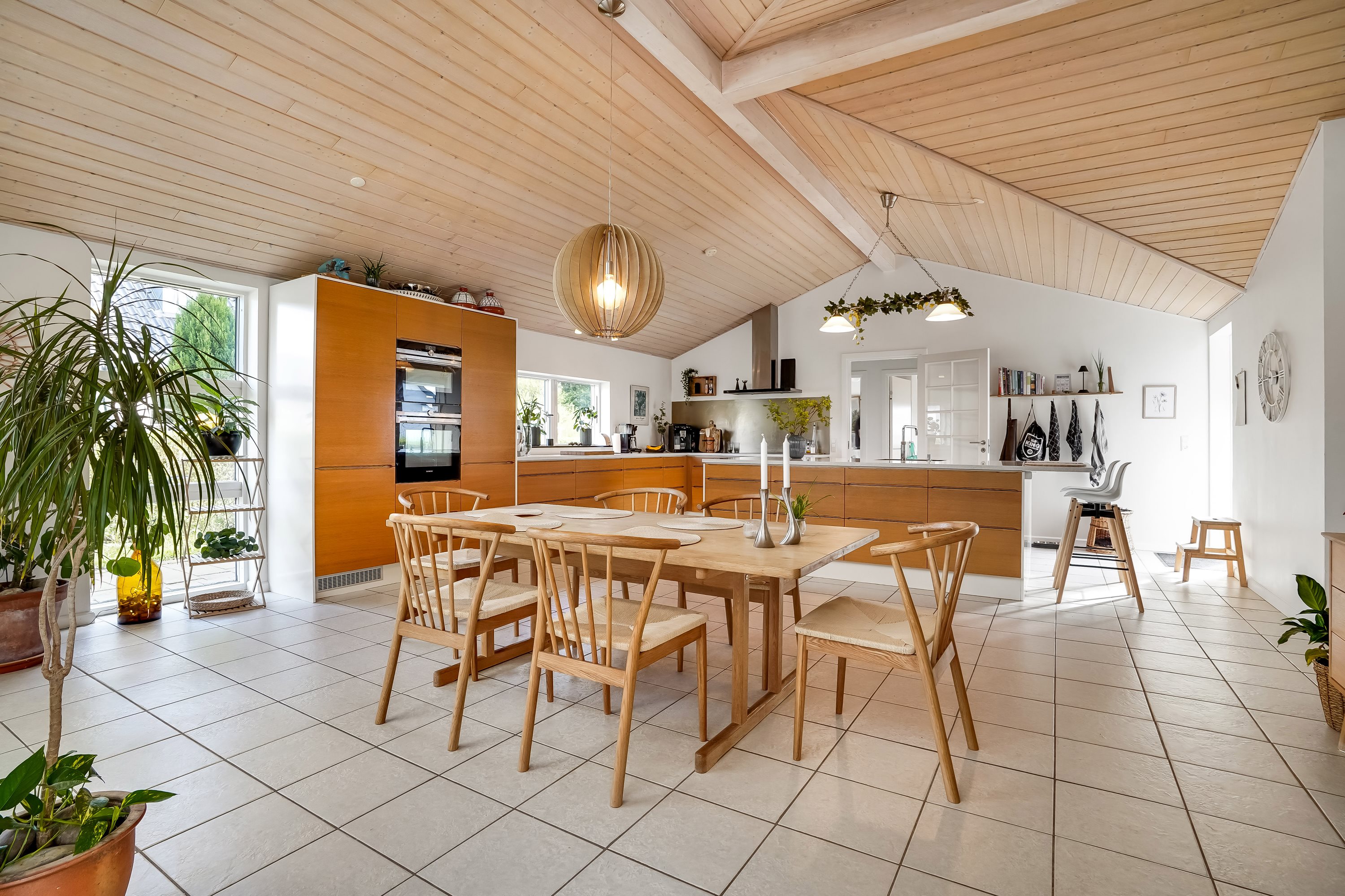 Fremhævet køkken billede i fuldskærmstilstand. Billede af Hasselvej 4, Lunghøj, 5591 Gelsted