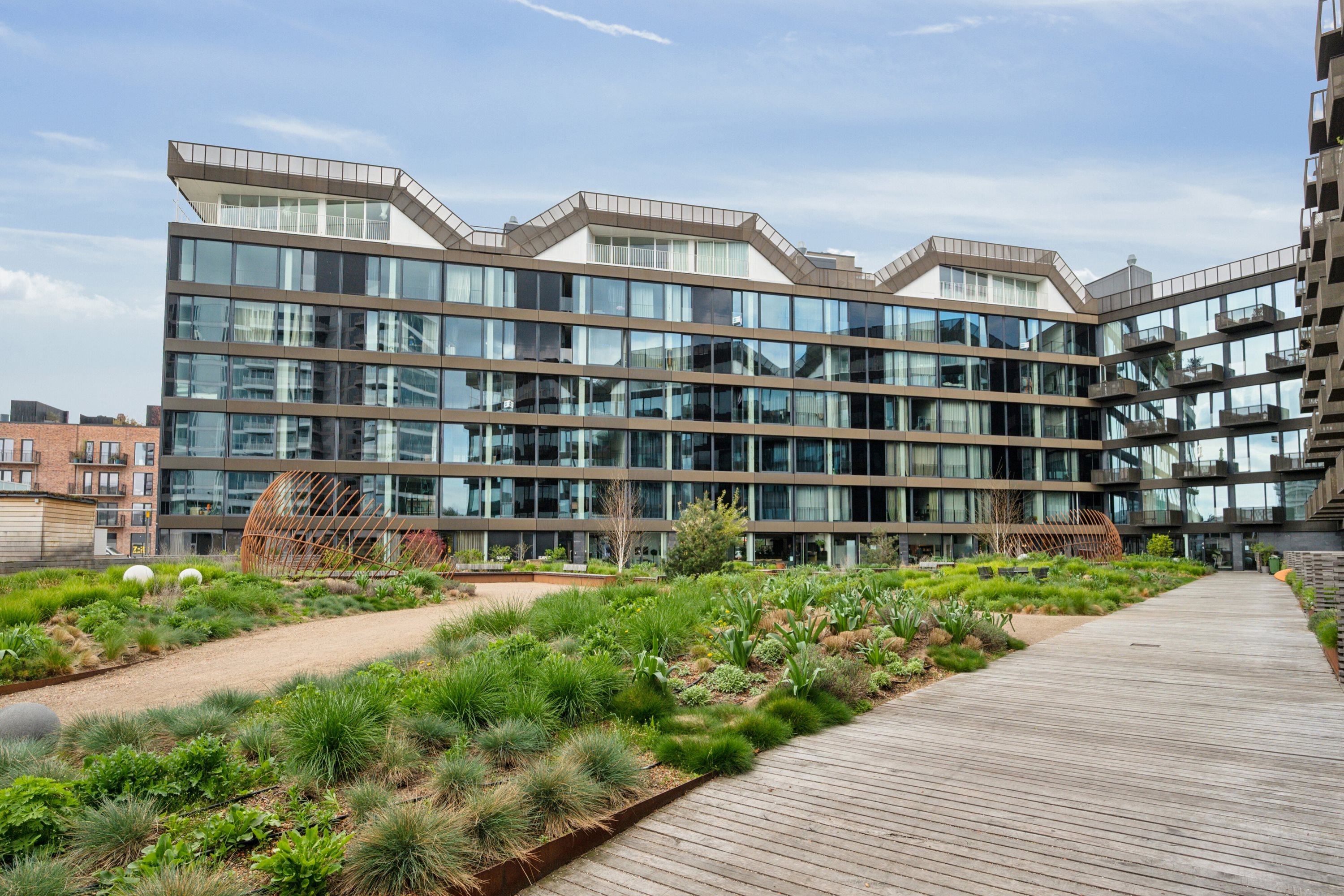 Fremhævet gårdmiljø billede i fuldskærmstilstand. Billede af Islands Brygge 83A, 5. tv., 2300 København S