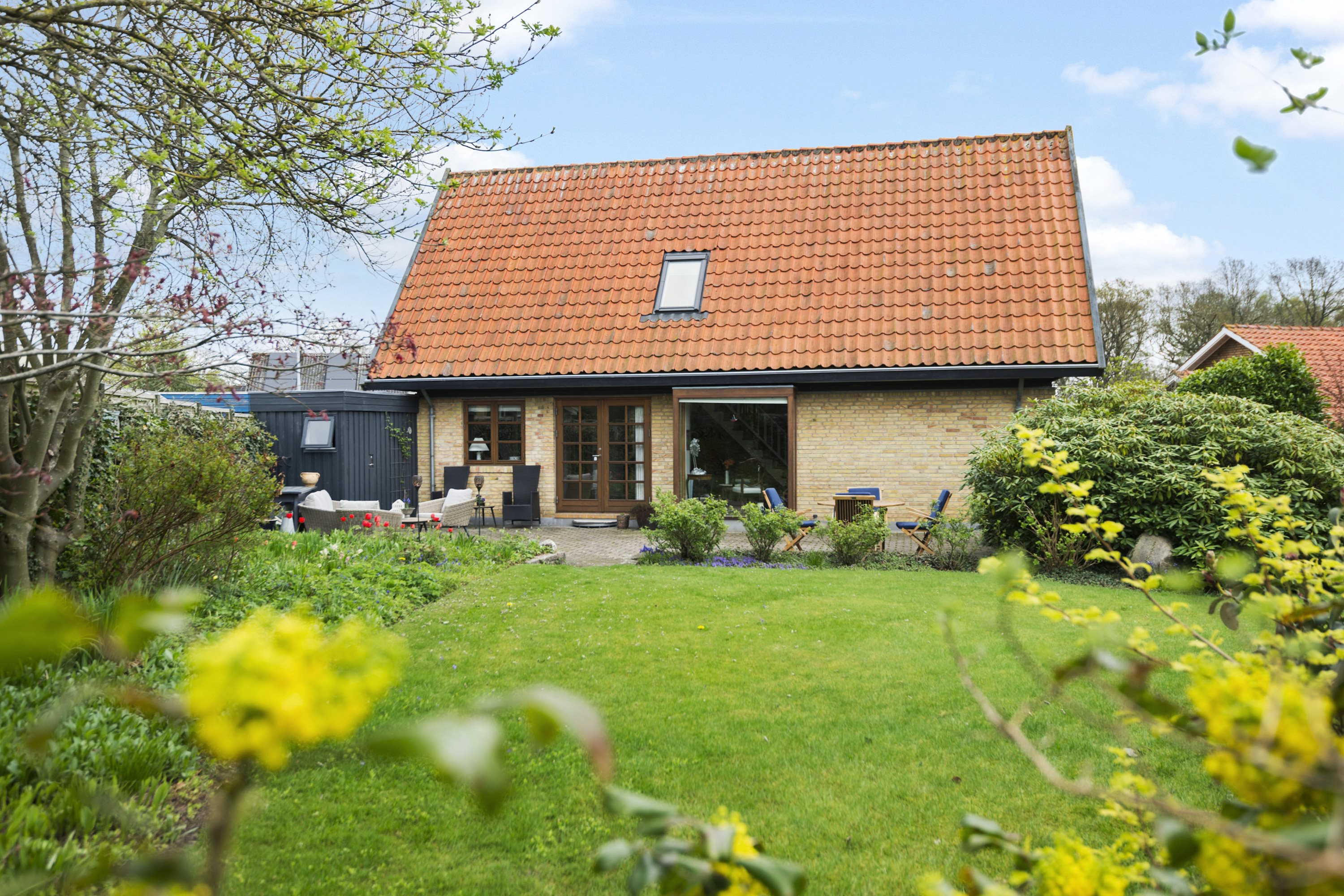 Fremhævet ejendommen billede i fuldskærmstilstand. Billede af Lærkevej 11, Hou, 8300 Odder