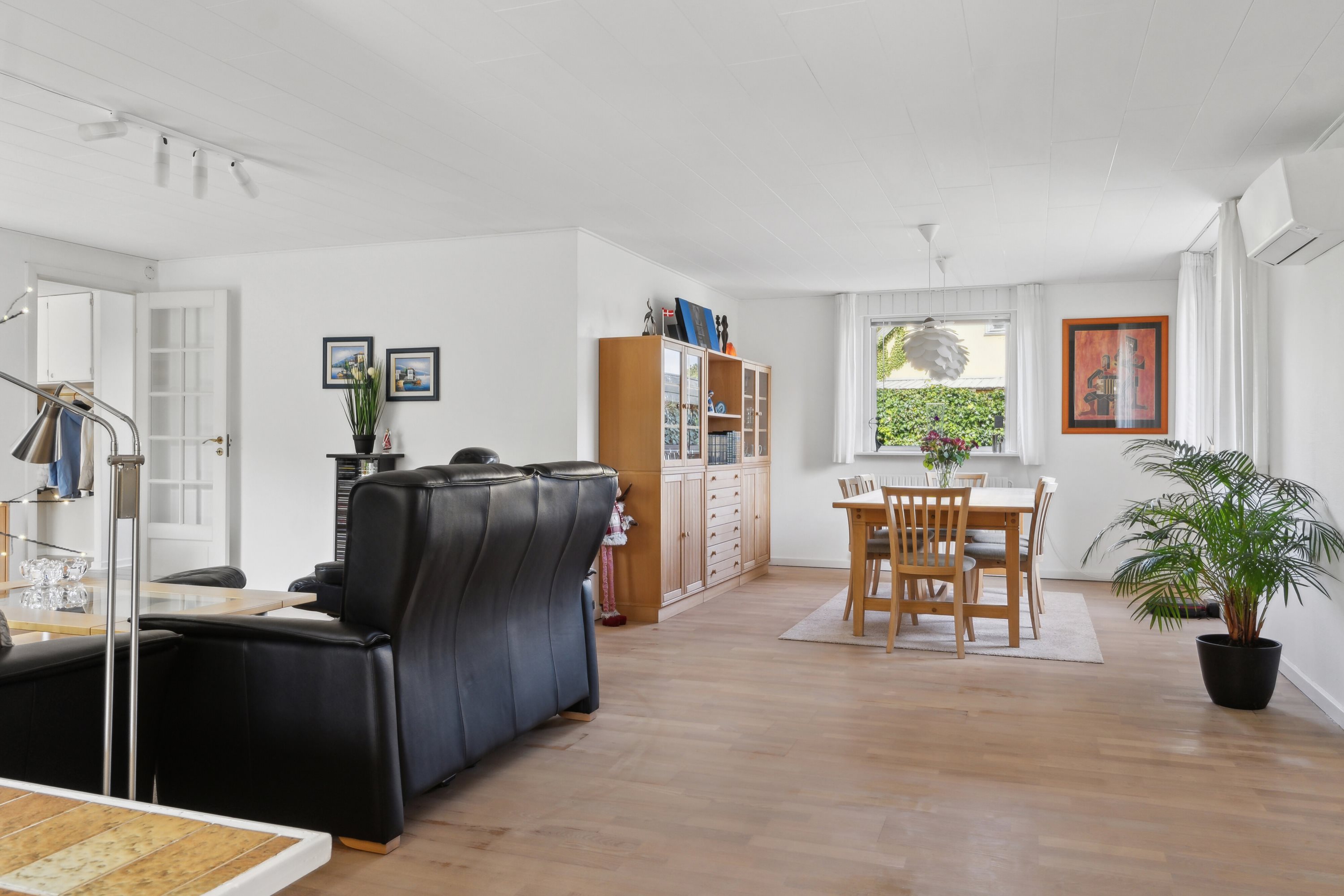 Fremhævet stue billede i fuldskærmstilstand. Billede af Rørvigvej 149, 4500 Nykøbing Sj