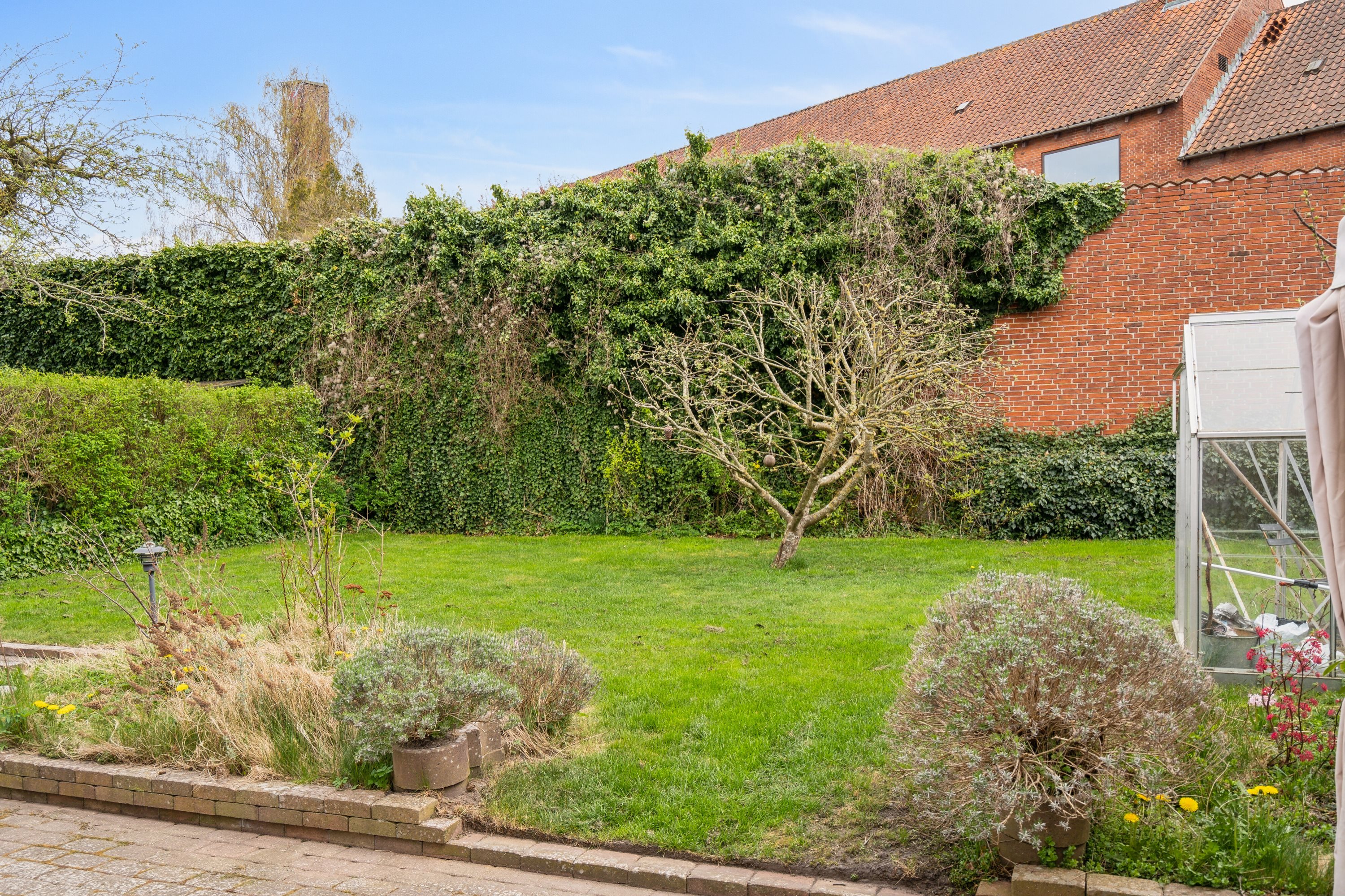 Fremhævet set fra haven billede i fuldskærmstilstand. Billede af Vinkældervej 17, 5000 Odense C