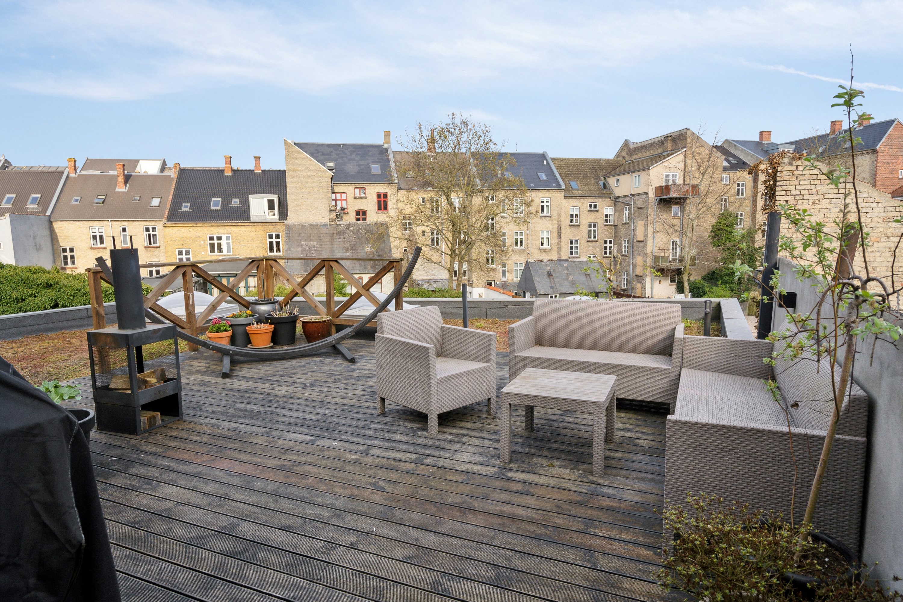 Fremhævet terrasse billede i fuldskærmstilstand. Billede af Søndergade 24C, 5000 Odense C