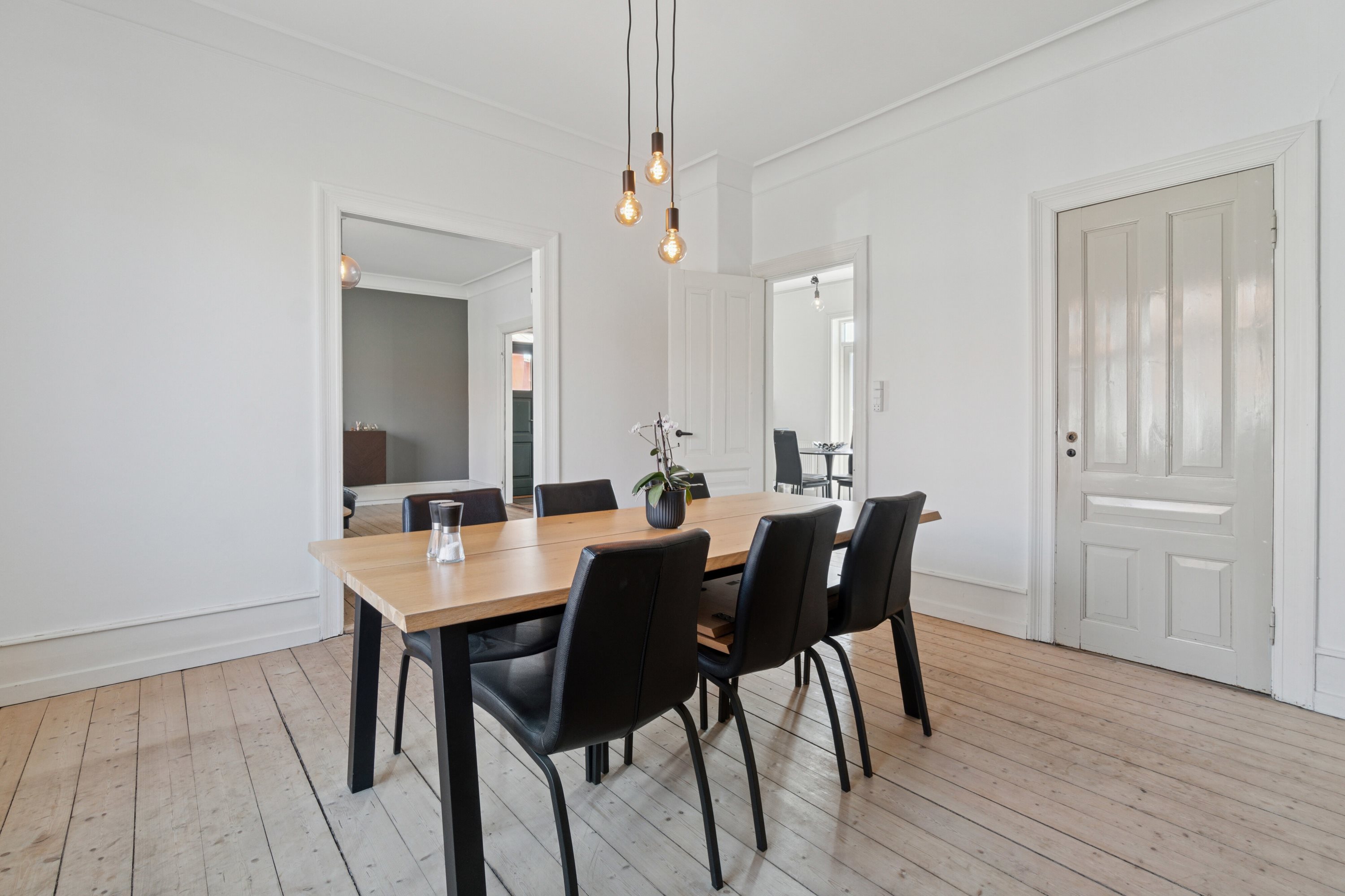 Fremhævet spisestue billede i fuldskærmstilstand. Billede af Vestergade 47, 3790 Hasle