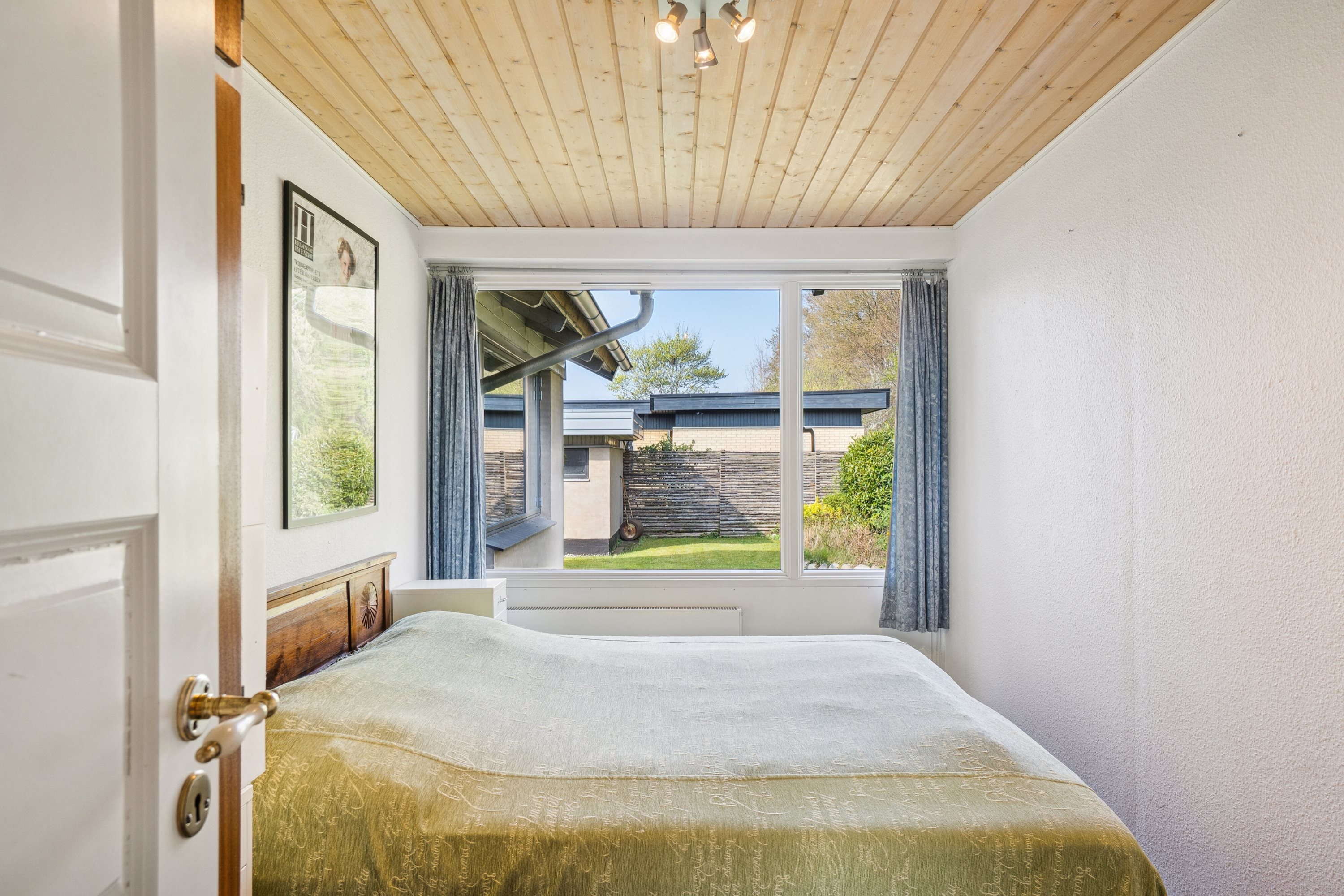 Fremhævet soveværelse billede i fuldskærmstilstand. Billede af Borgager 43, 2620 Albertslund