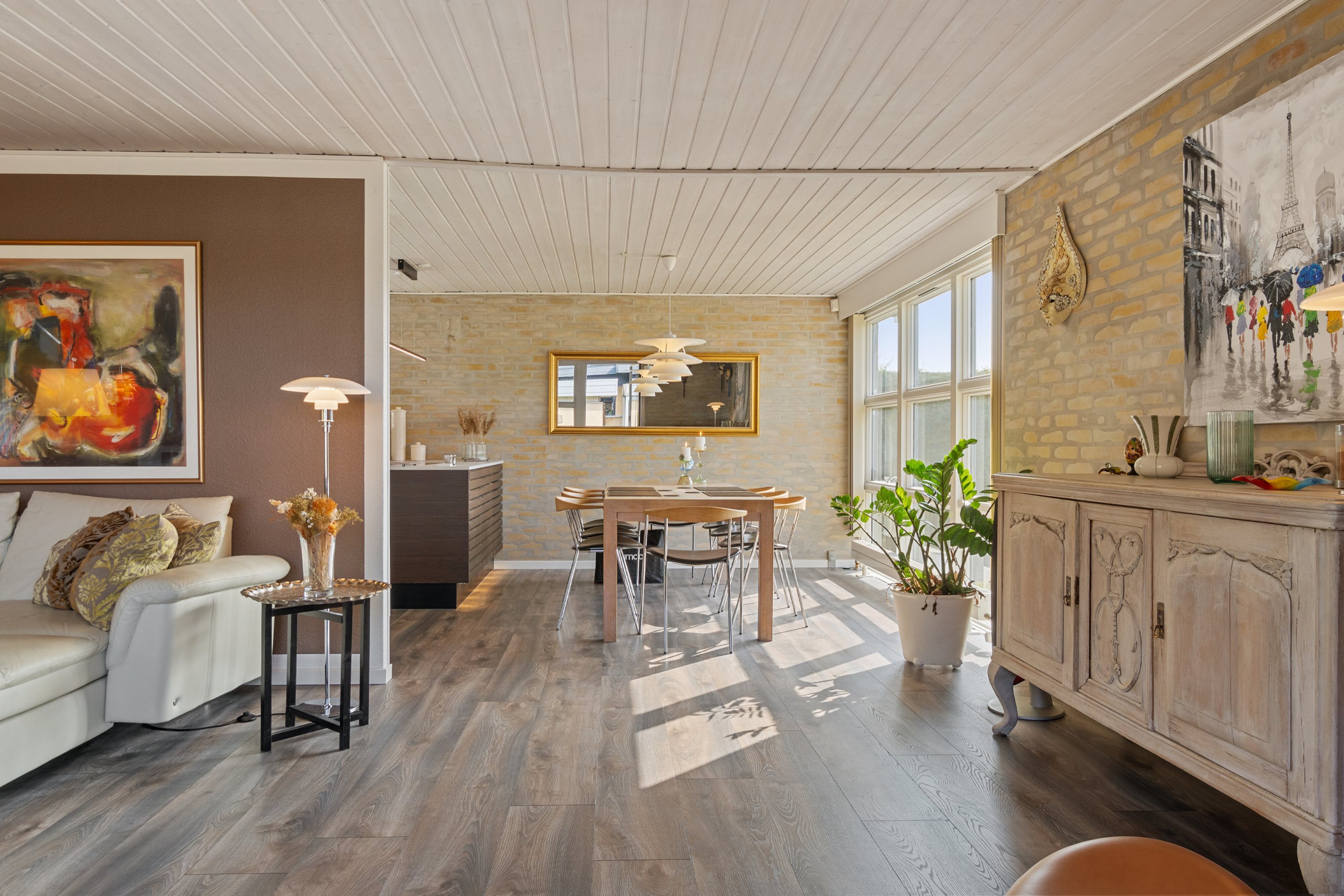 Fremhævet stue billede i fuldskærmstilstand. Billede af Borgager 43, 2620 Albertslund