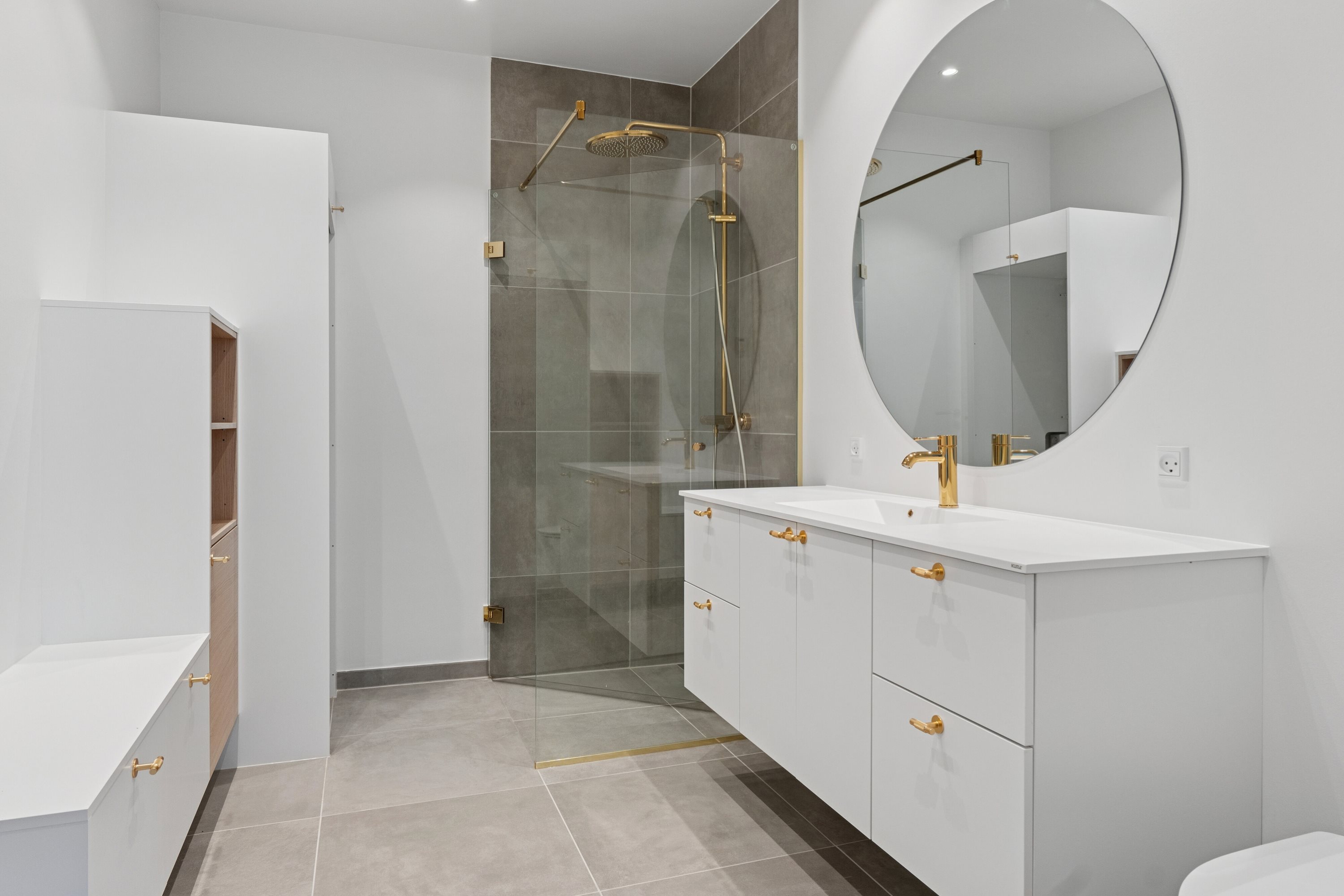 Fremhævet badeværelse billede i fuldskærmstilstand. Billede af Kindhestegade 2, 2., 4700 Næstved