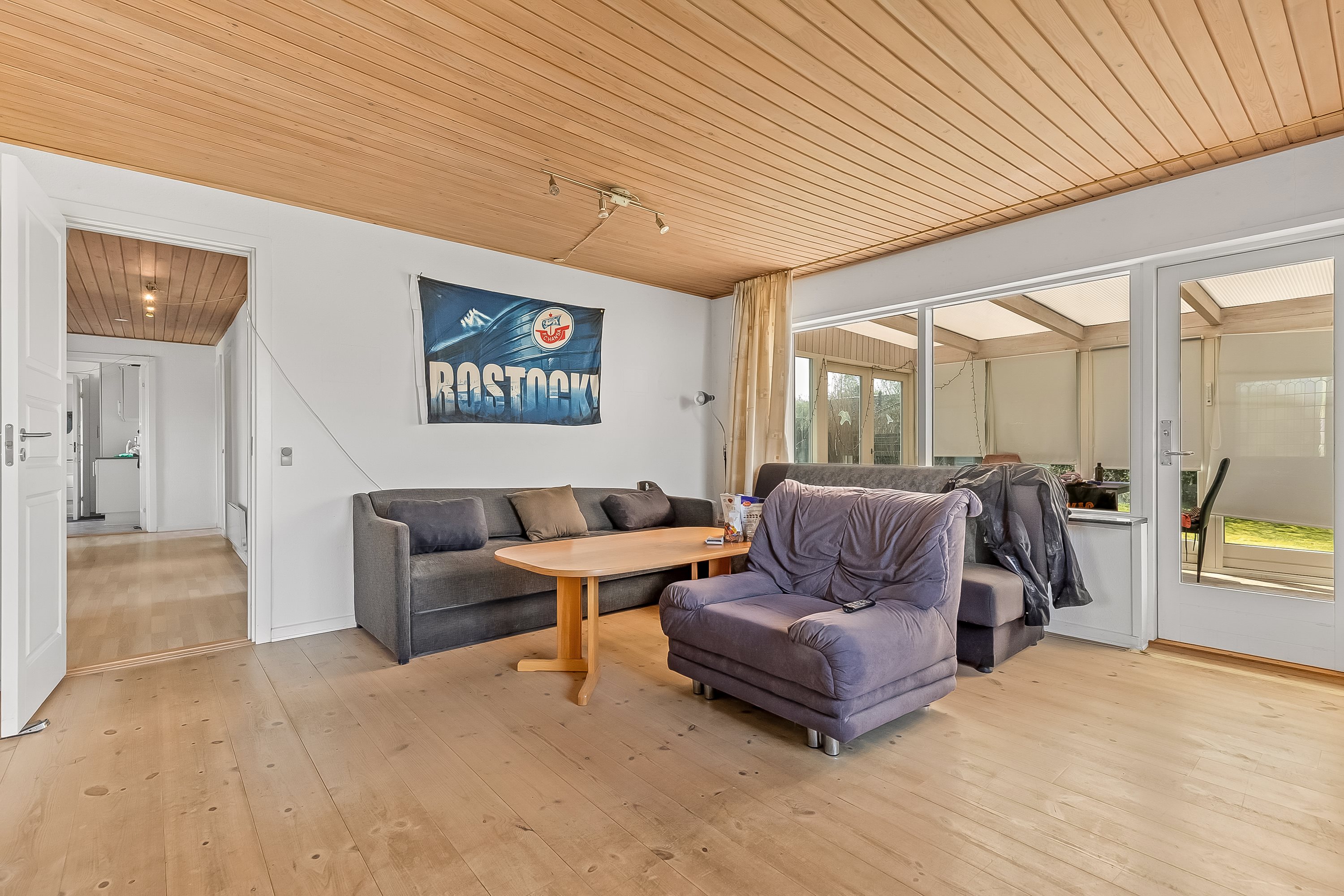 Fremhævet stue billede i fuldskærmstilstand. Billede af Donsvej 18, Vester Nebel, 6040 Egtved