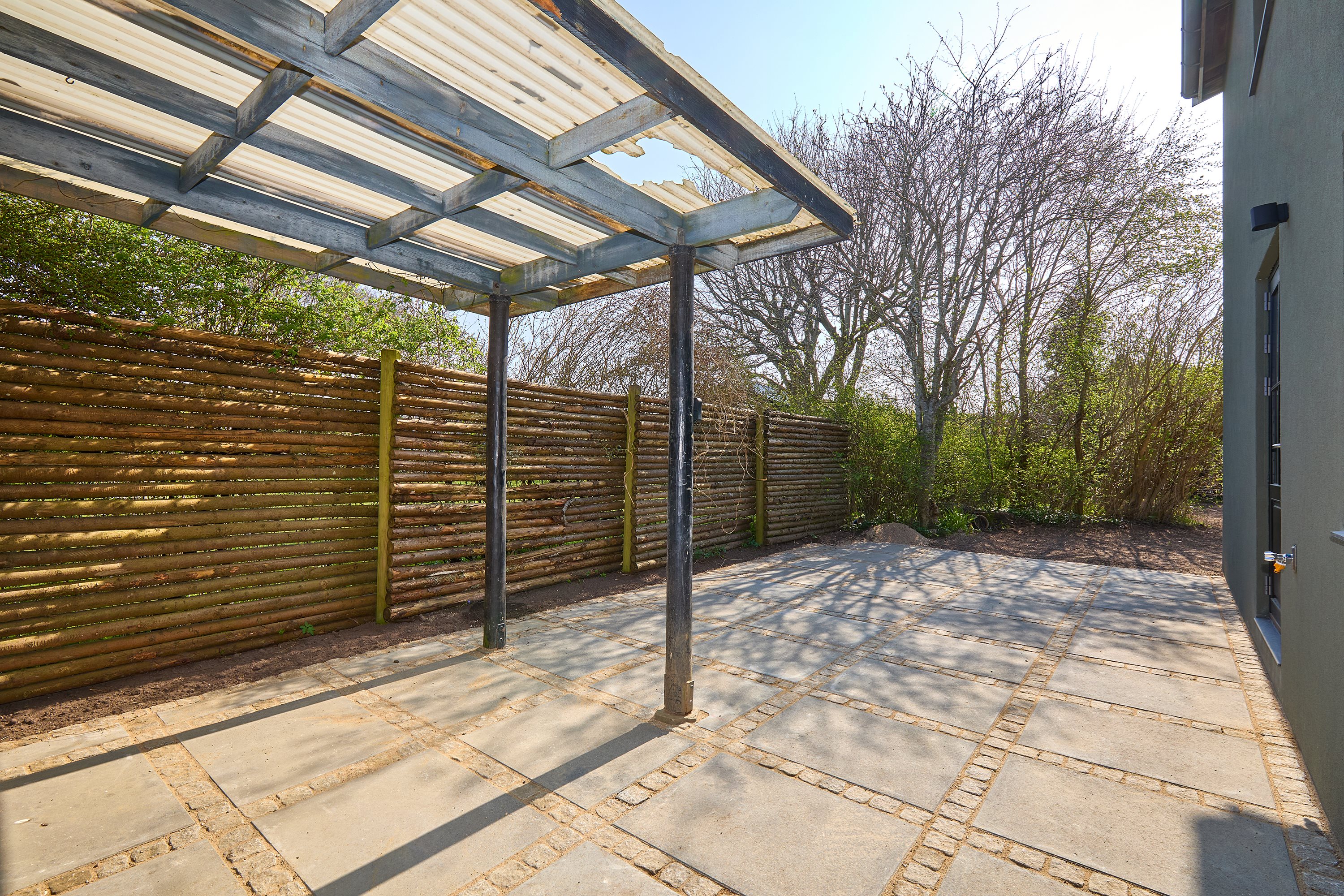 Fremhævet terrasse billede i fuldskærmstilstand. Billede af Kystvej 10, 3210 Vejby