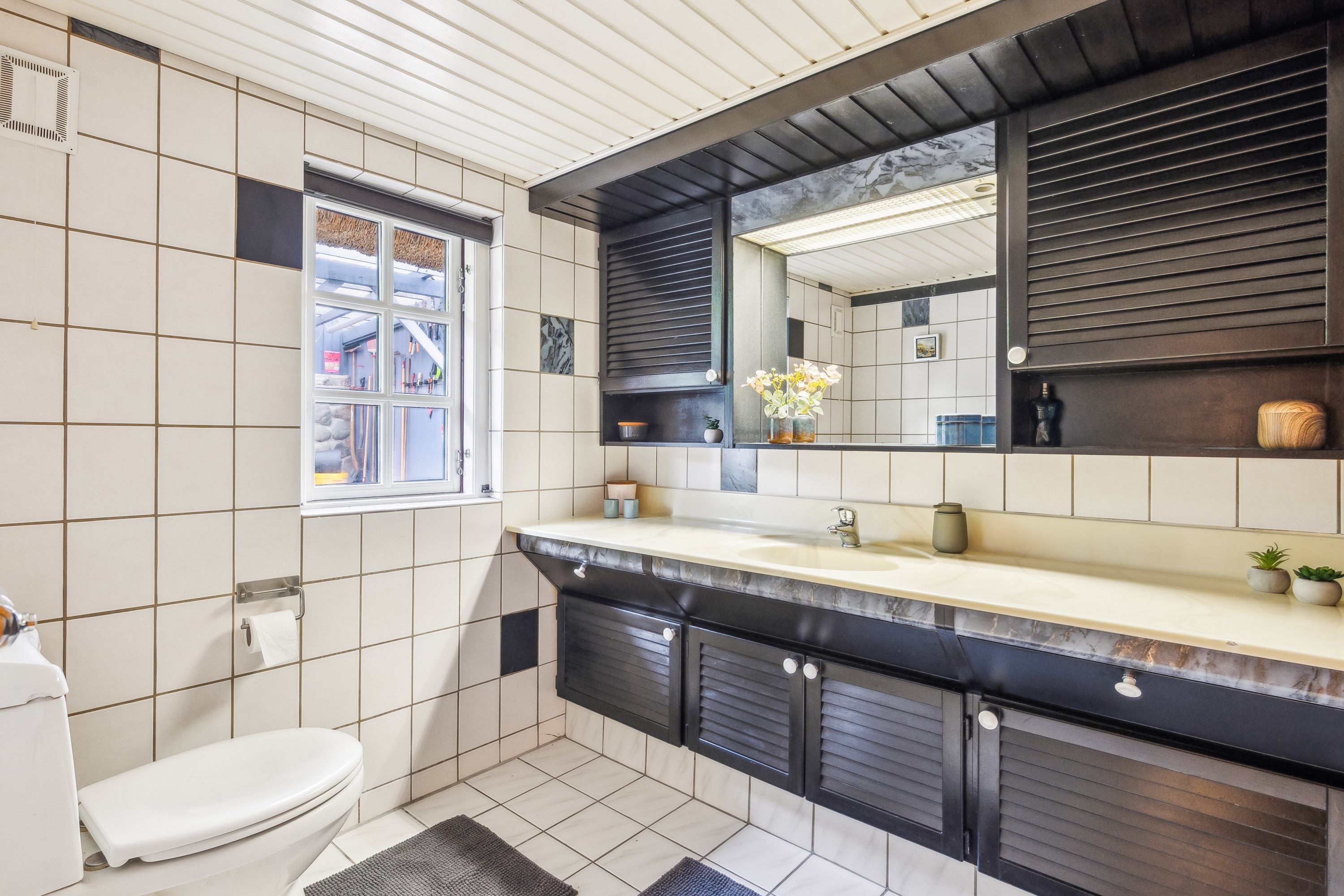 Fremhævet badeværelse billede i fuldskærmstilstand. Billede af Ådalsvej 1, 8961 Allingåbro