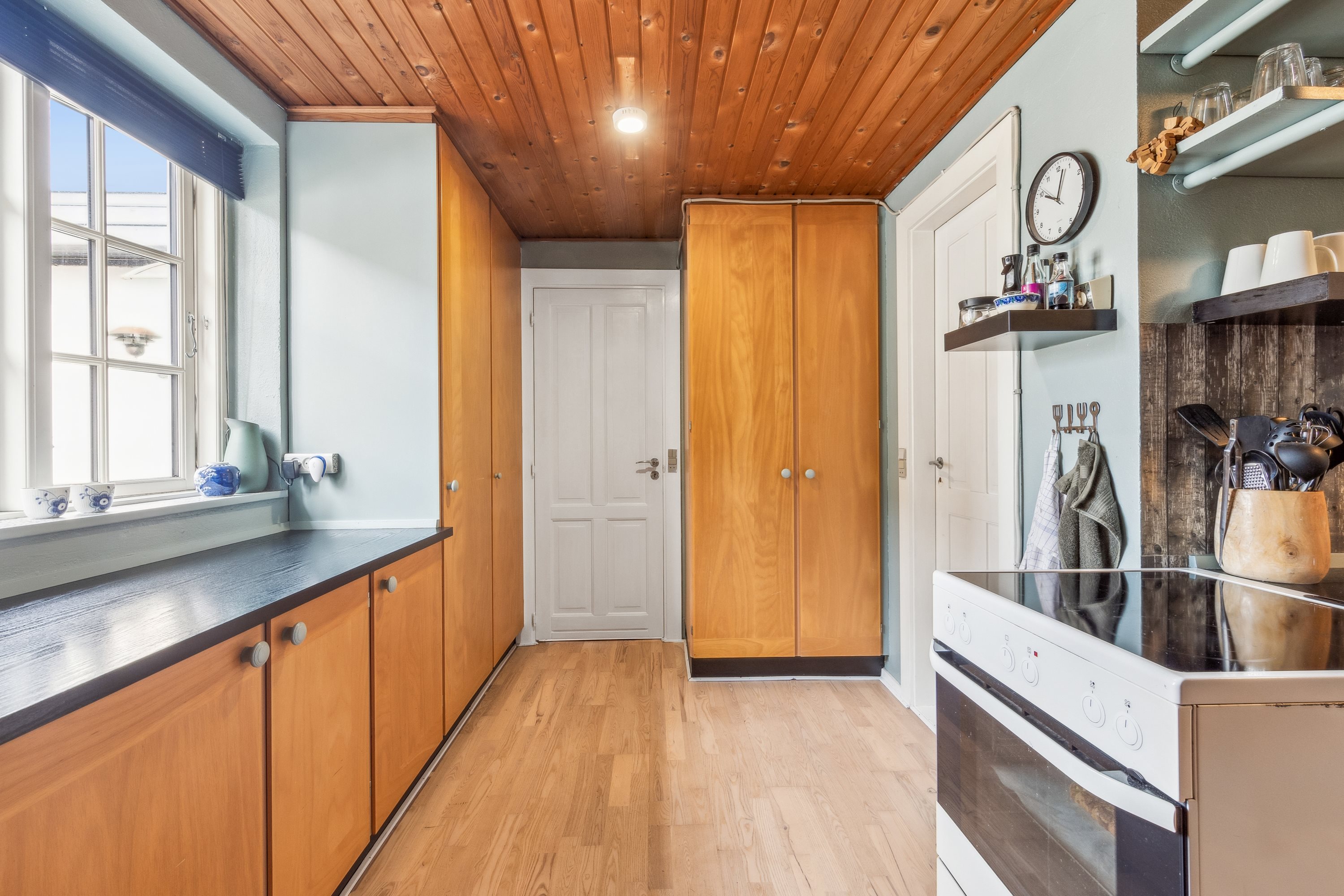 Fremhævet køkken billede i fuldskærmstilstand. Billede af Ådalsvej 1, 8961 Allingåbro