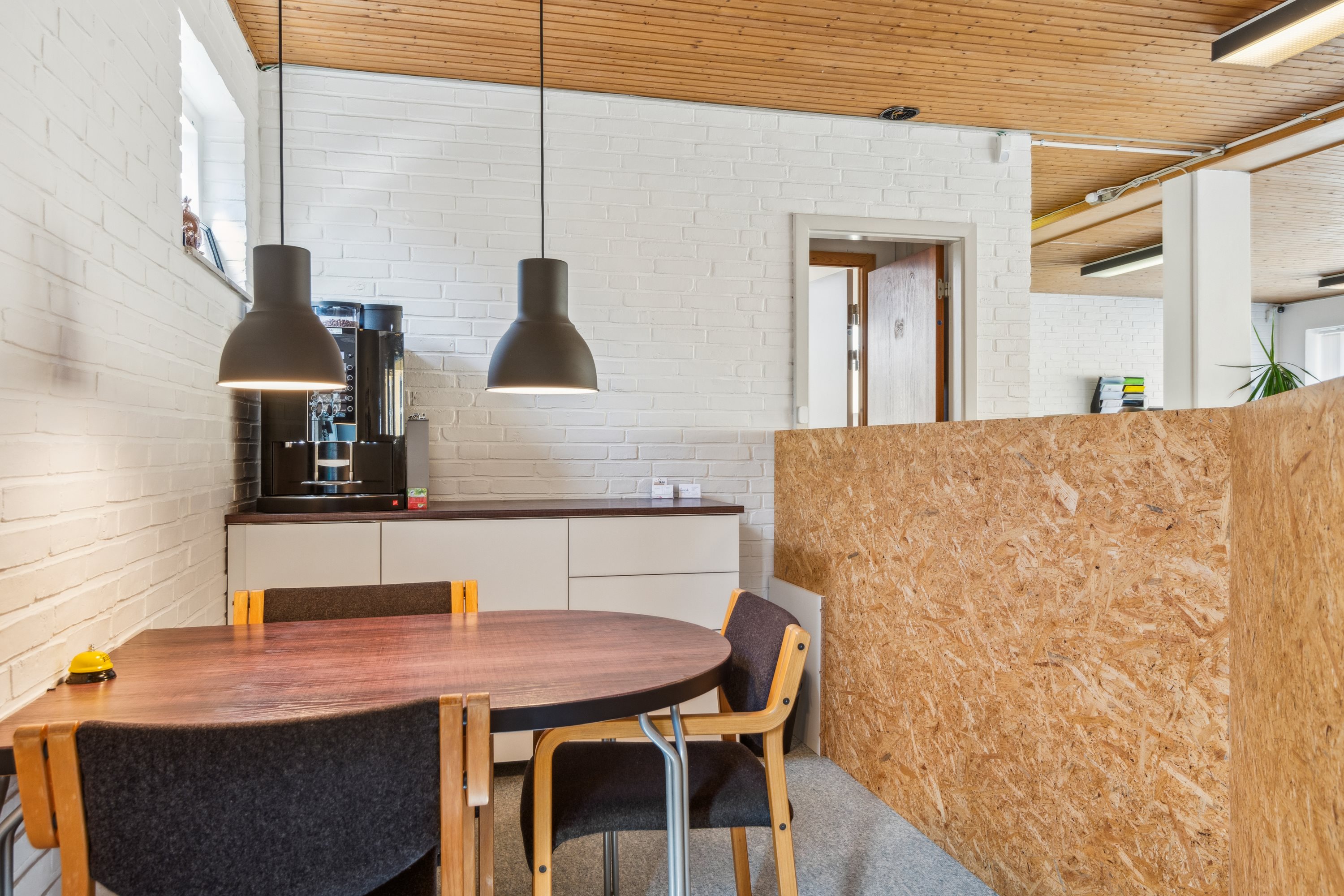 Fremhævet stue billede i fuldskærmstilstand. Billede af Ll Algade 3, 9240 Nibe