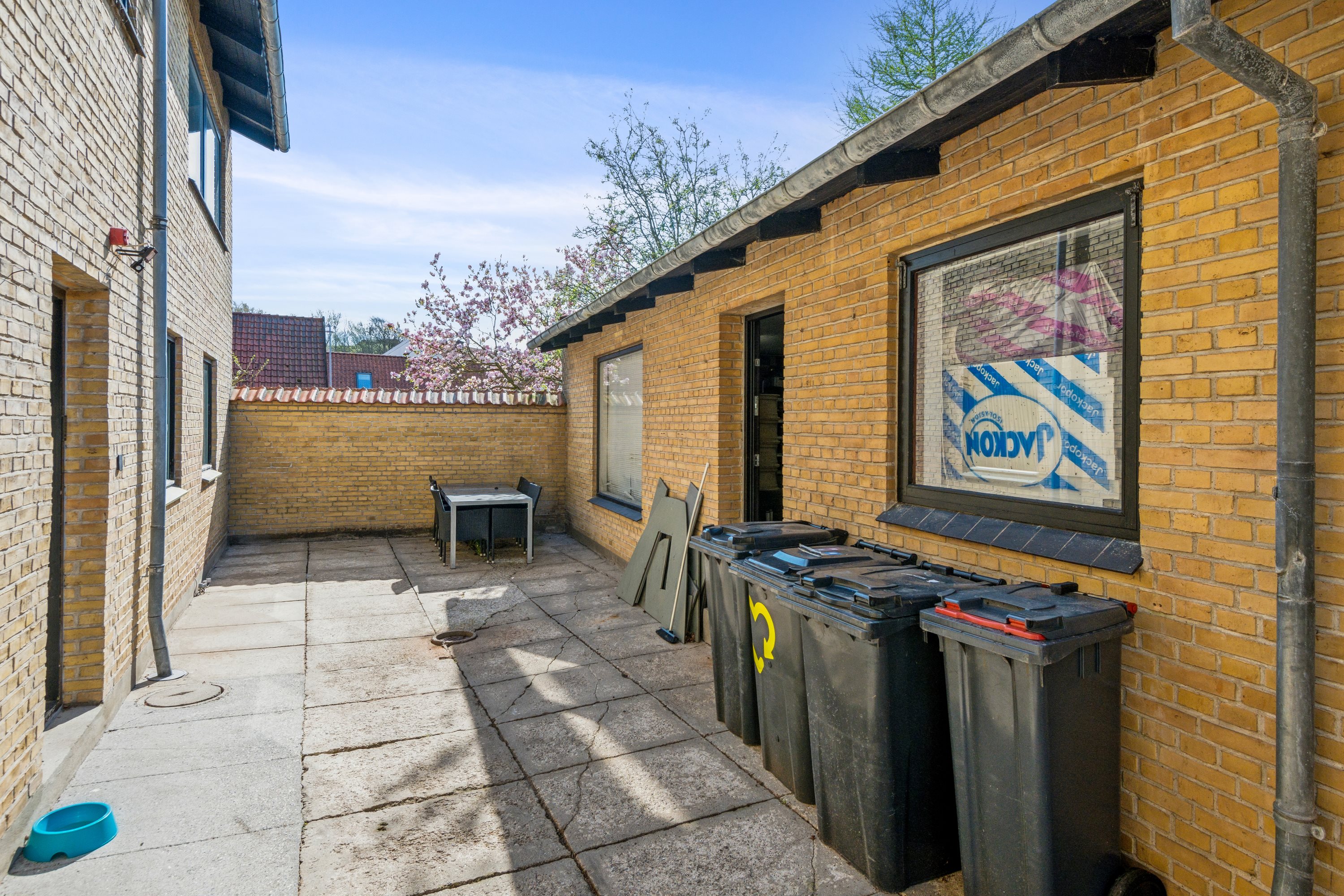 Fremhævet ejendom 1 billede i fuldskærmstilstand. Billede af Ll Algade 3, 9240 Nibe