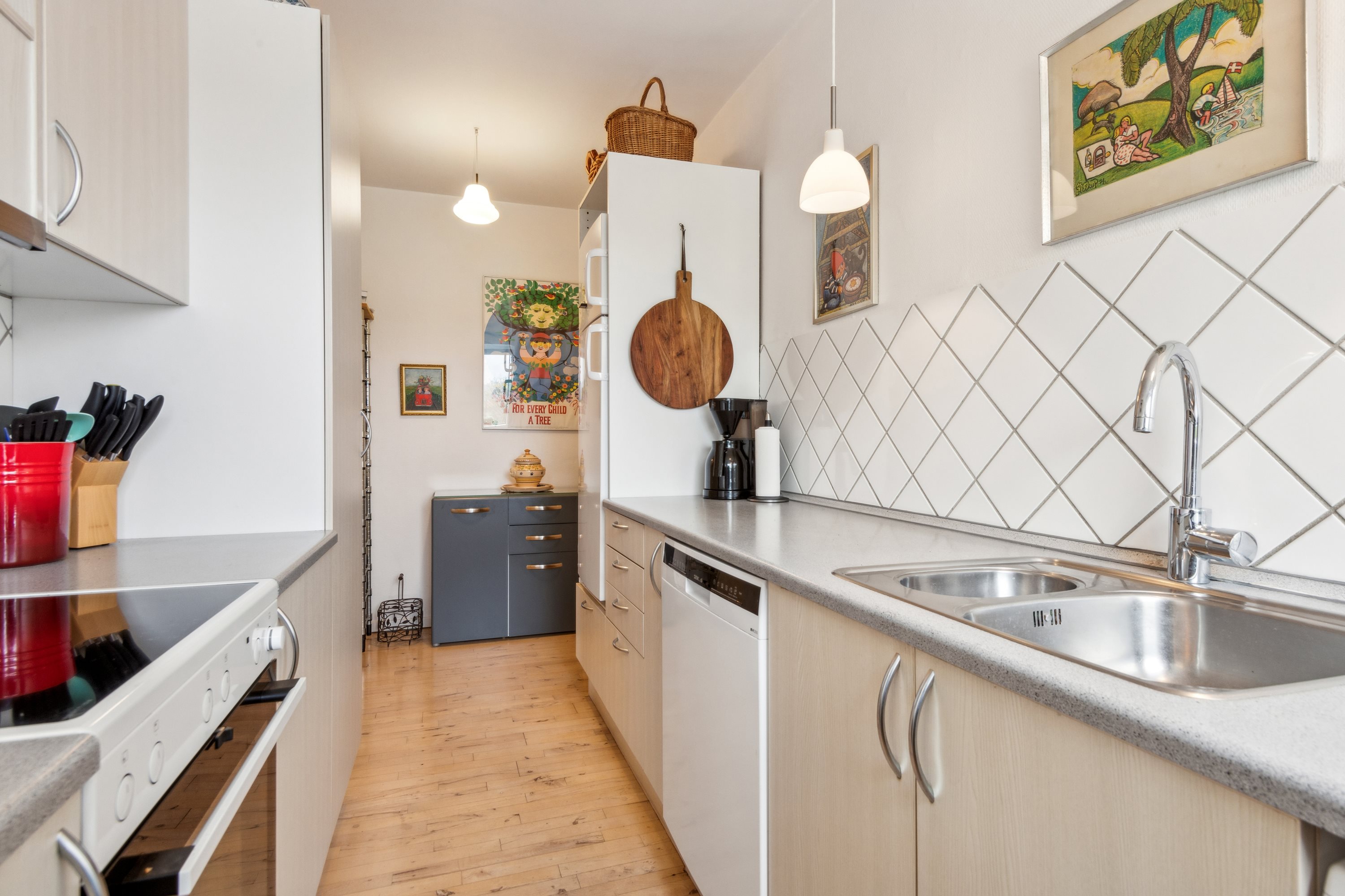 Fremhævet køkken billede i fuldskærmstilstand. Billede af Provstejorden 7, st.. th., 9000 Aalborg