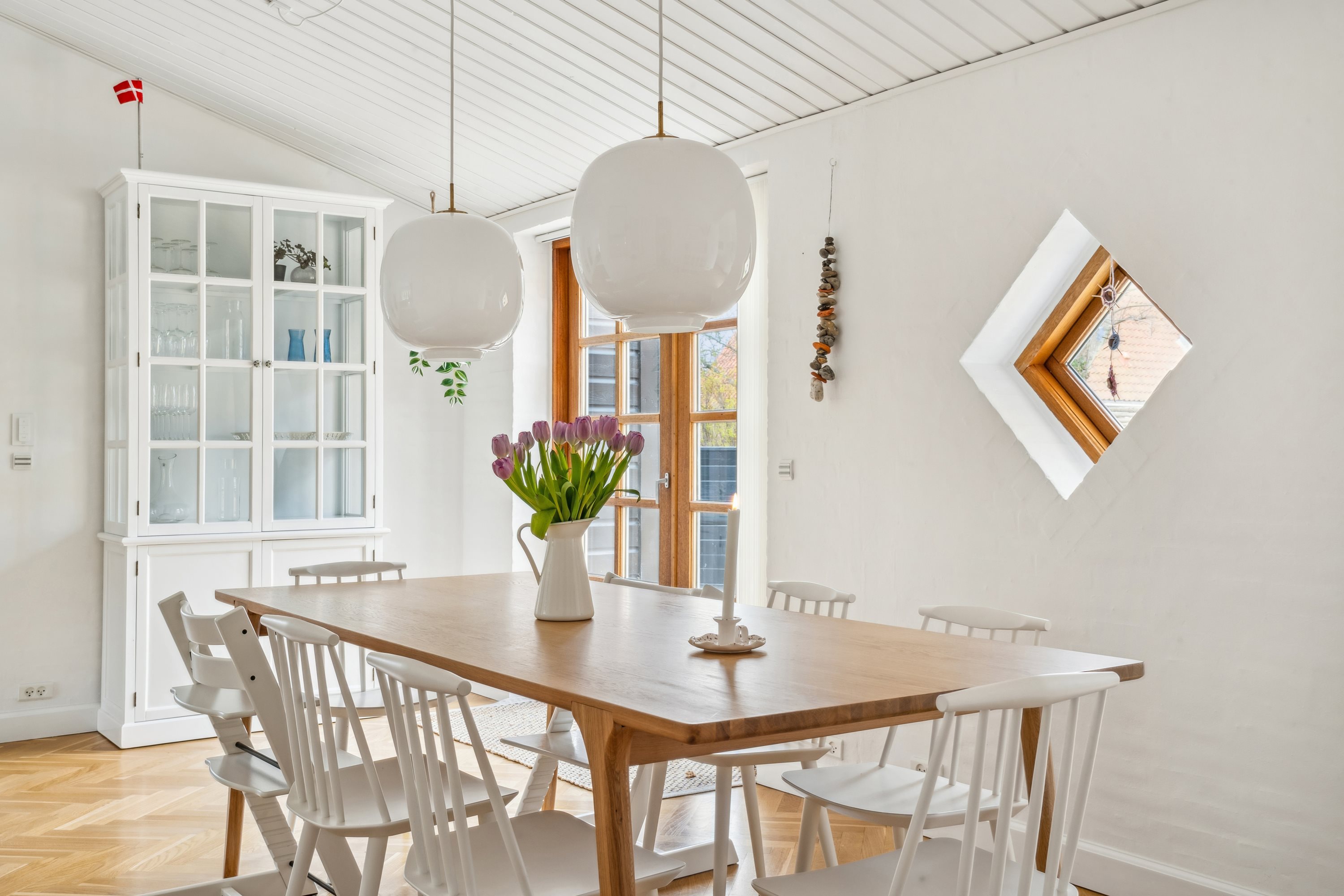 Miniaturebillede 1: stue. Billede af Violvej 9, 9990 Skagen