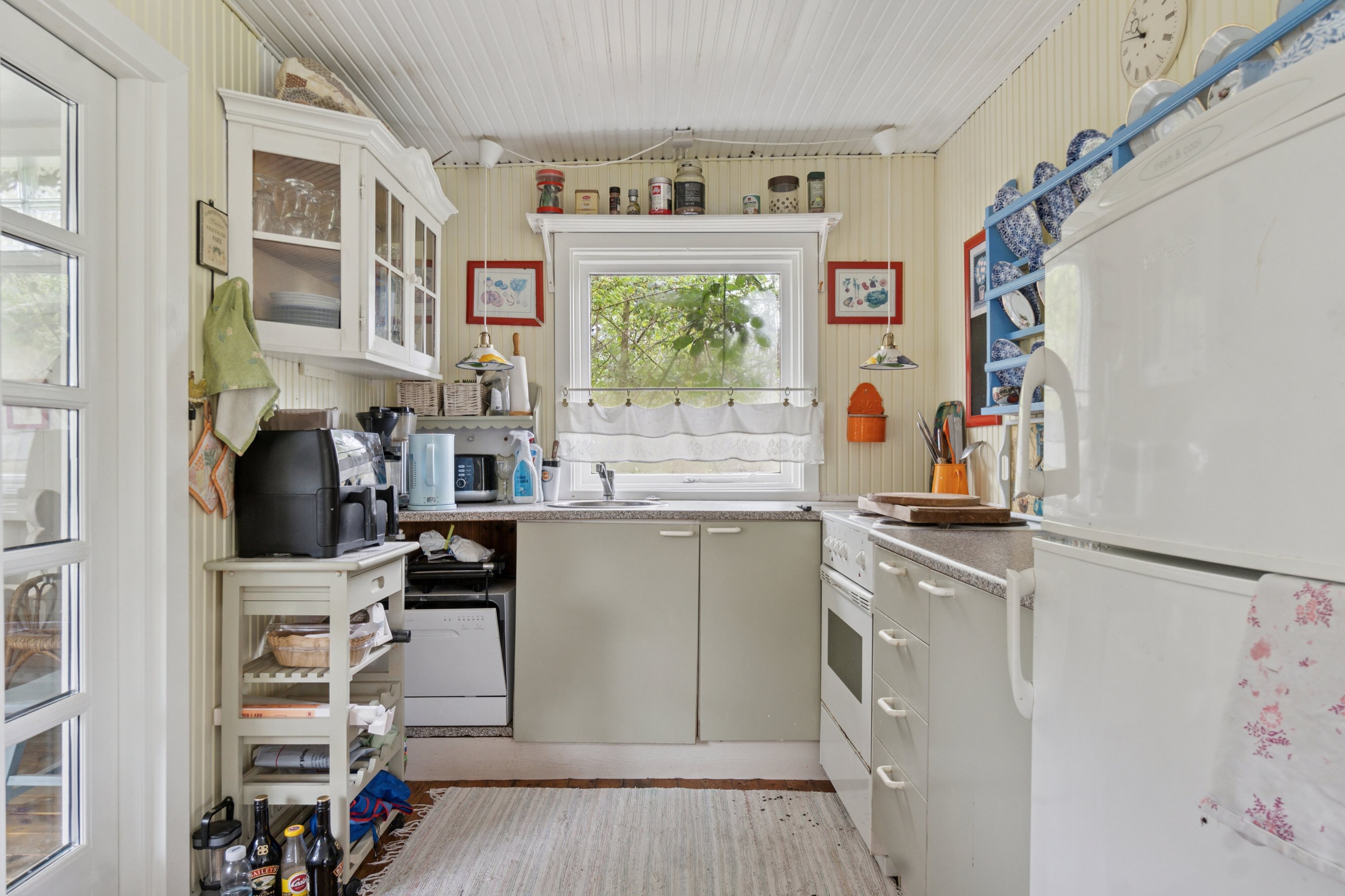 Fremhævet køkken billede i fuldskærmstilstand. Billede af Henriksvej 27, Reersø Ornum, 4281 Gørlev