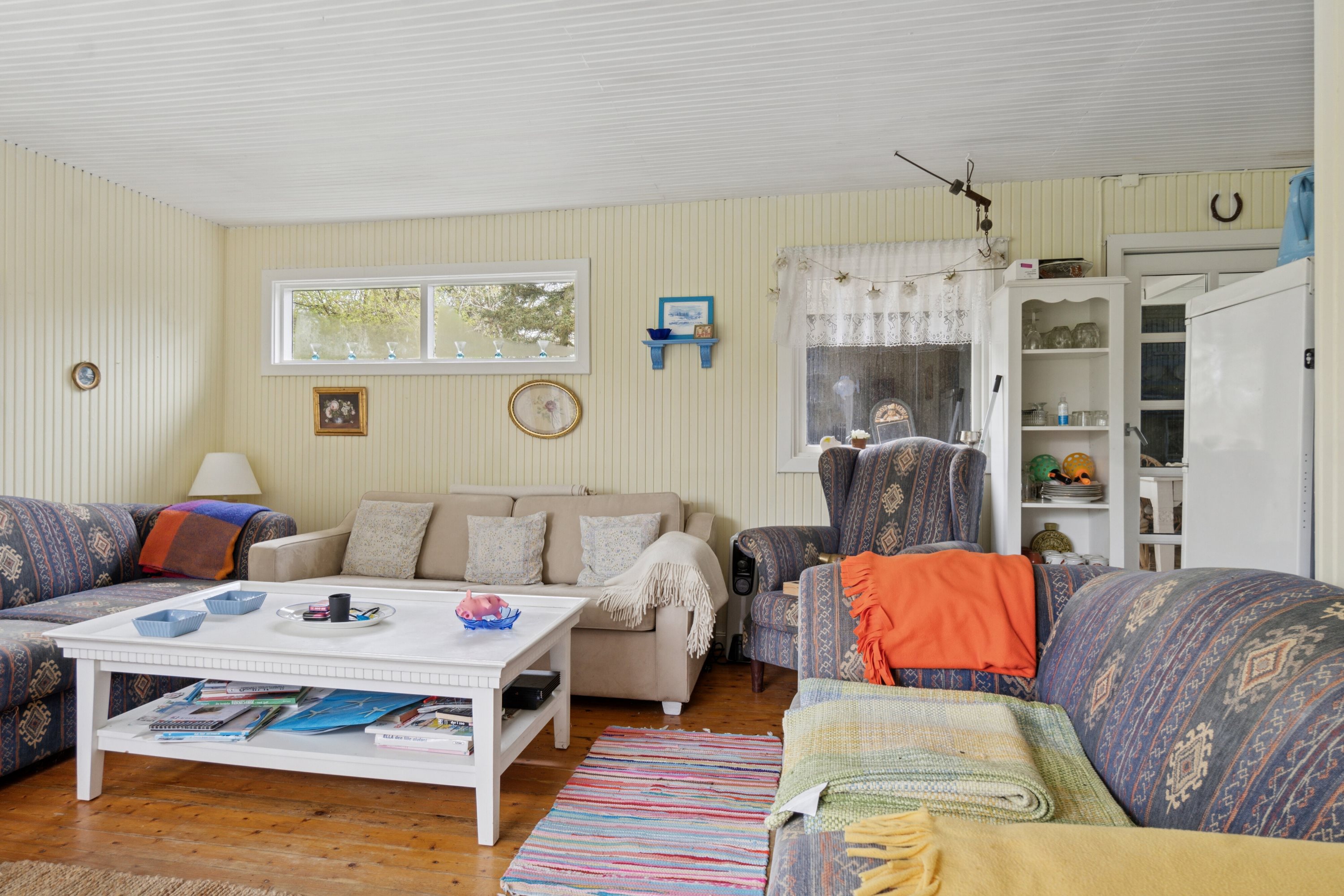 Fremhævet stue billede i fuldskærmstilstand. Billede af Henriksvej 27, Reersø Ornum, 4281 Gørlev