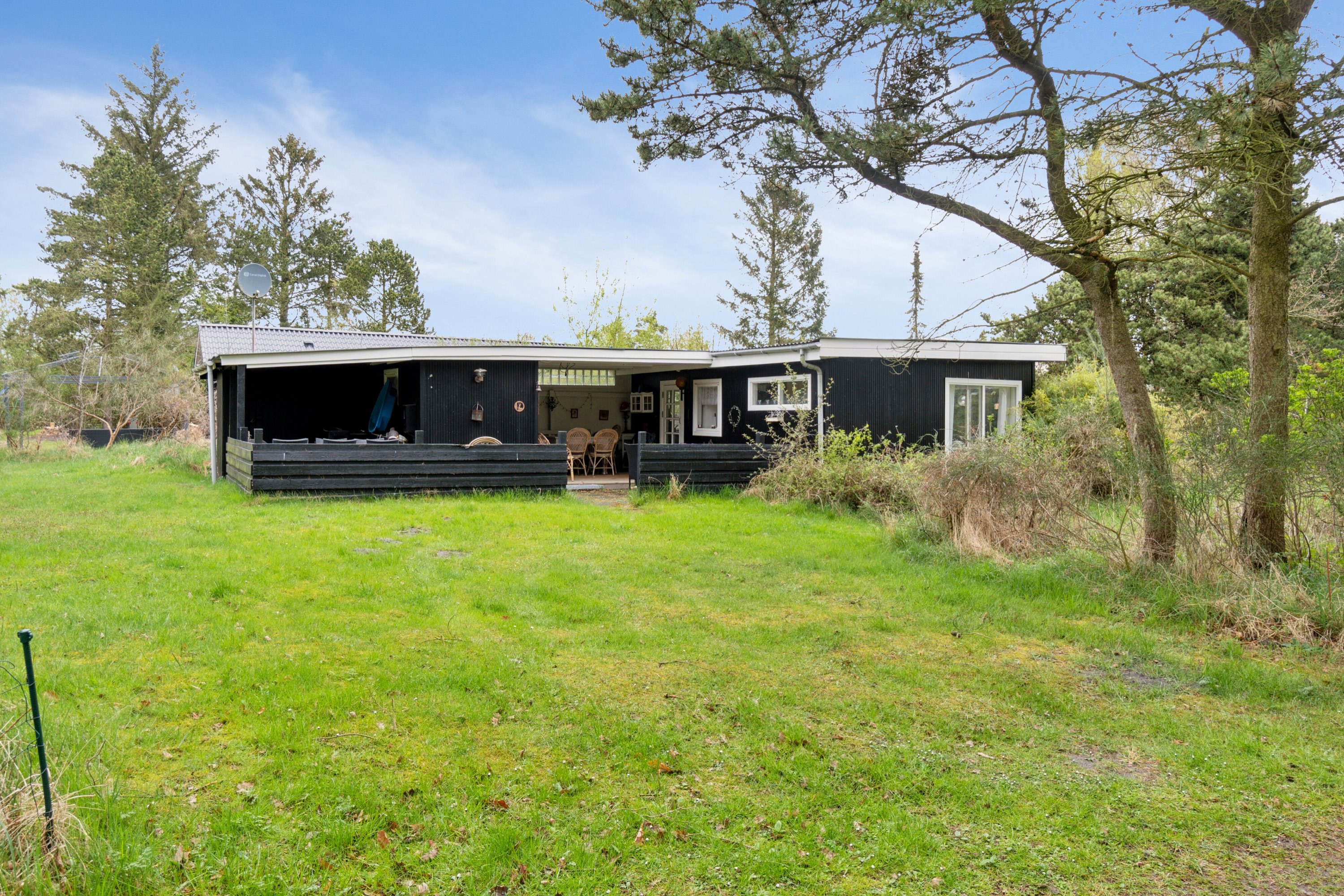 Fremhævet udendørs billede i fuldskærmstilstand. Billede af Henriksvej 27, Reersø Ornum, 4281 Gørlev