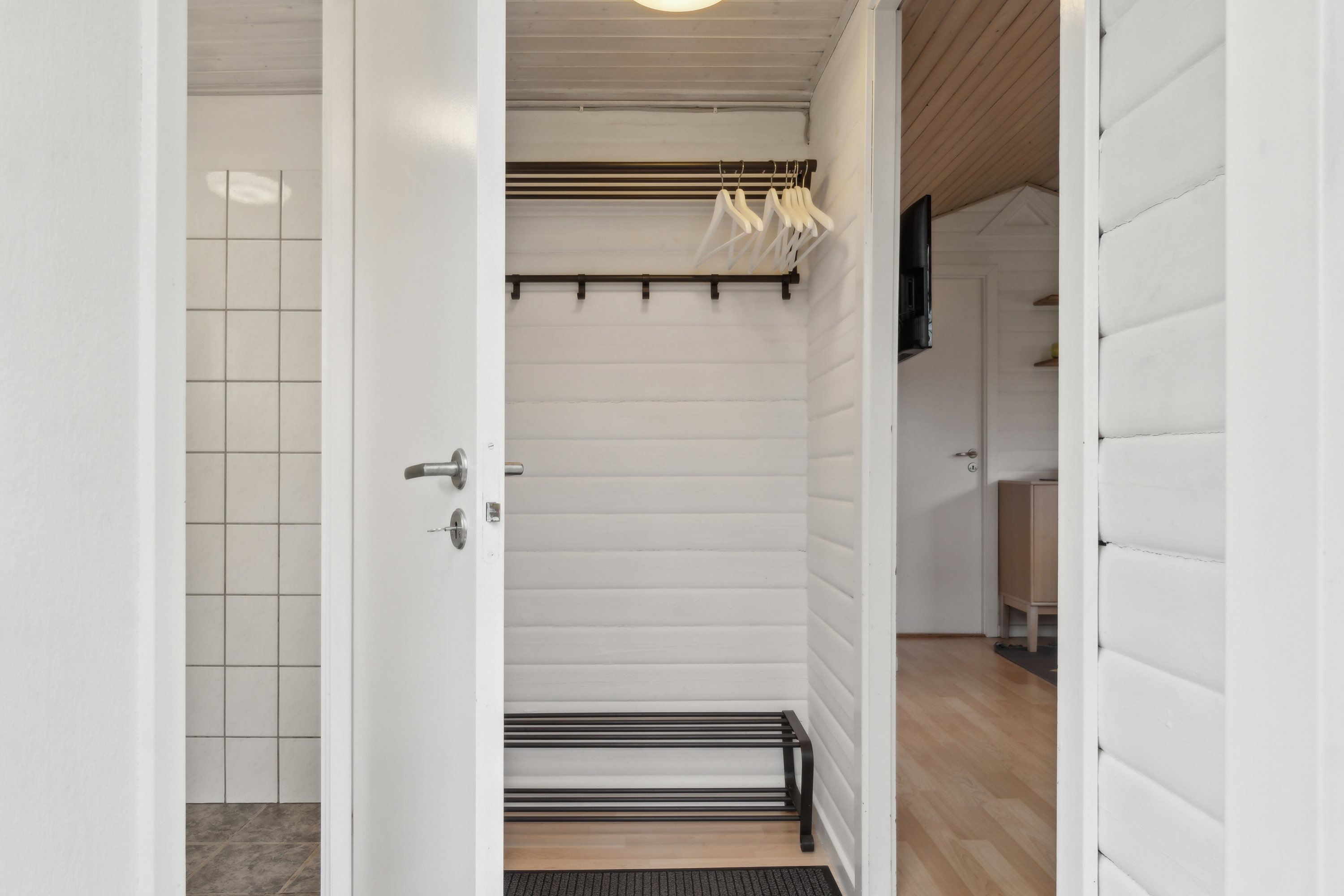 Fremhævet gang billede i fuldskærmstilstand. Billede af C.A. Nielsensvej 31, Ølsted Strandhuse, 3310 Ølsted