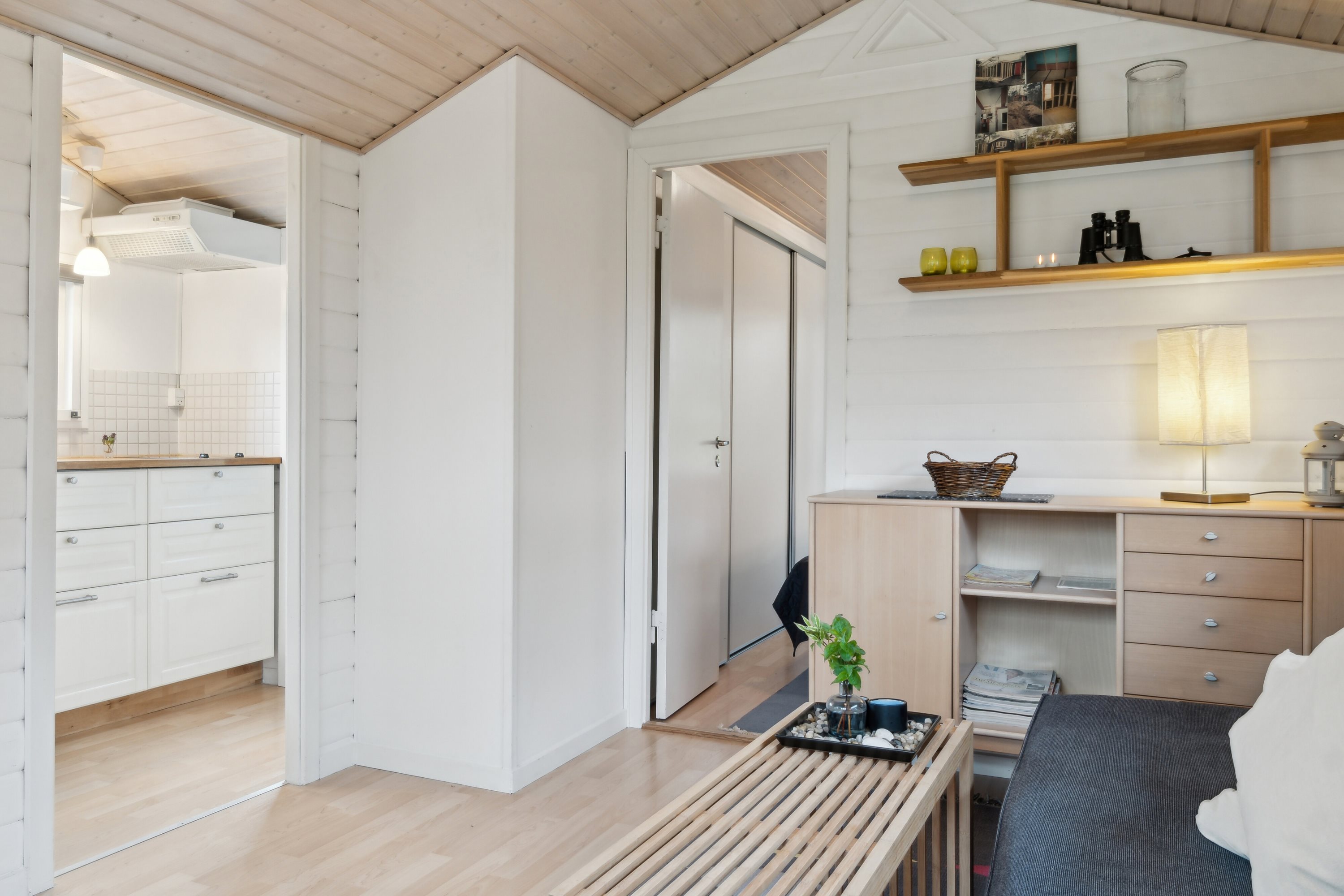 Fremhævet stue billede i fuldskærmstilstand. Billede af C.A. Nielsensvej 31, Ølsted Strandhuse, 3310 Ølsted