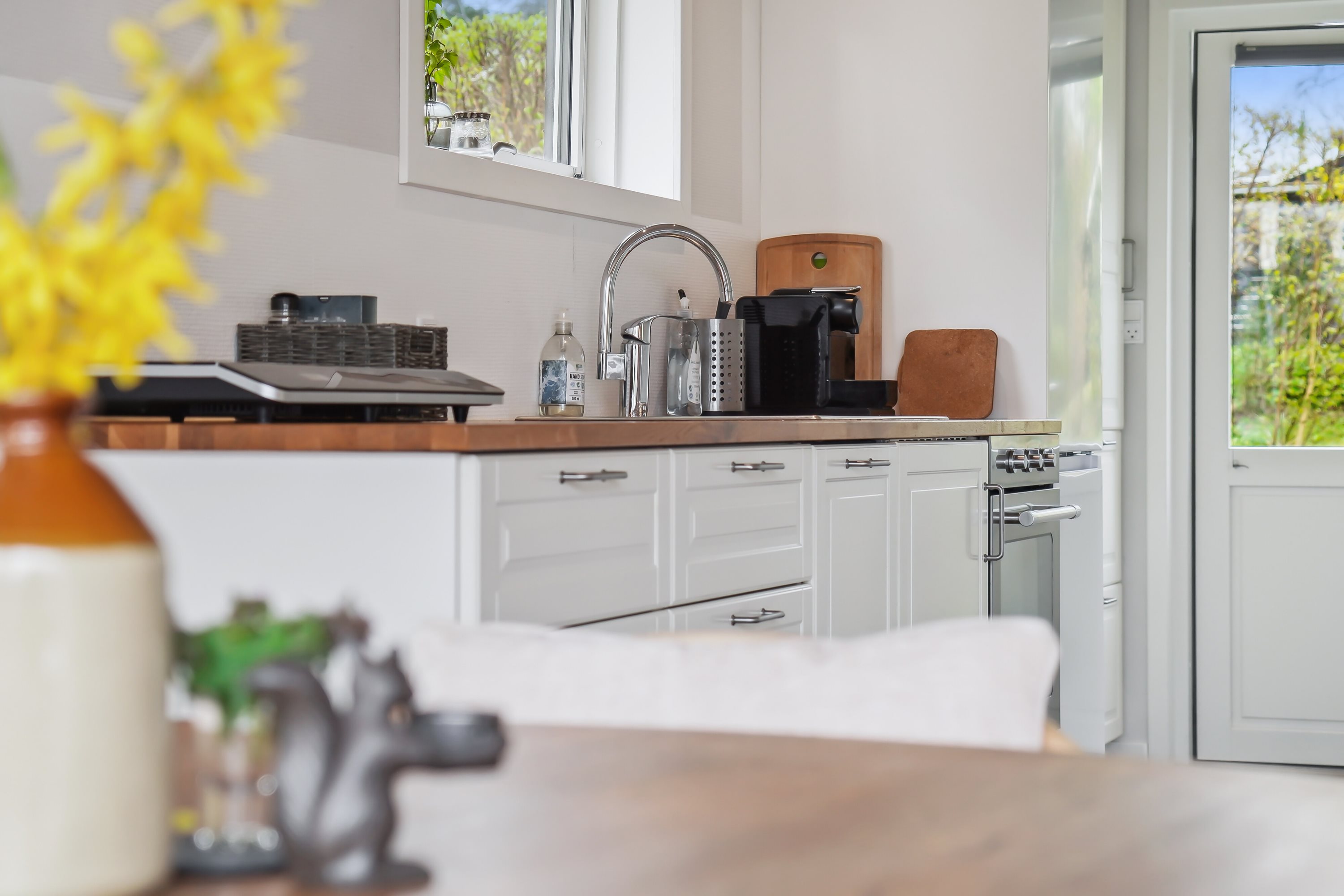 Fremhævet køkken billede i fuldskærmstilstand. Billede af C.A. Nielsensvej 33, Ølsted Strandhuse, 3310 Ølsted