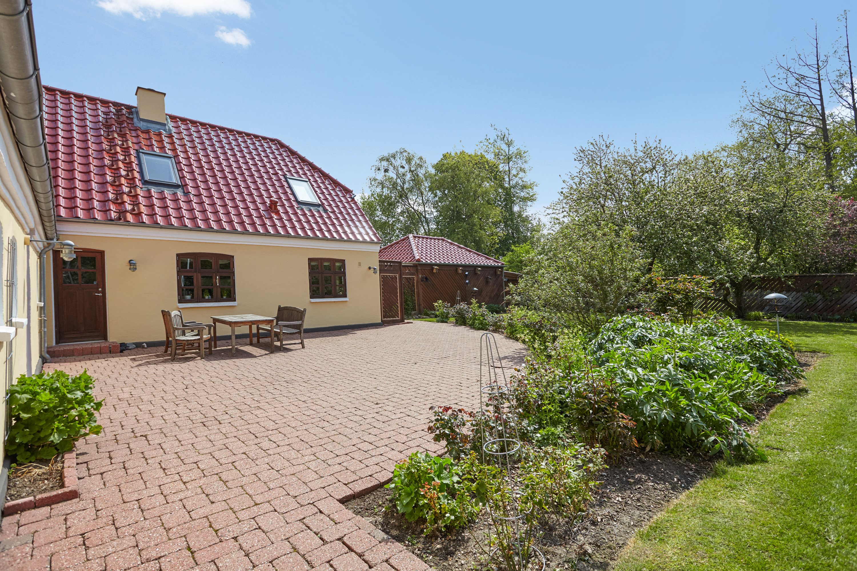 Fremhævet terrasse billede i fuldskærmstilstand. Billede af Frederikslystvej 75, Eriknauer, 8723 Løsning