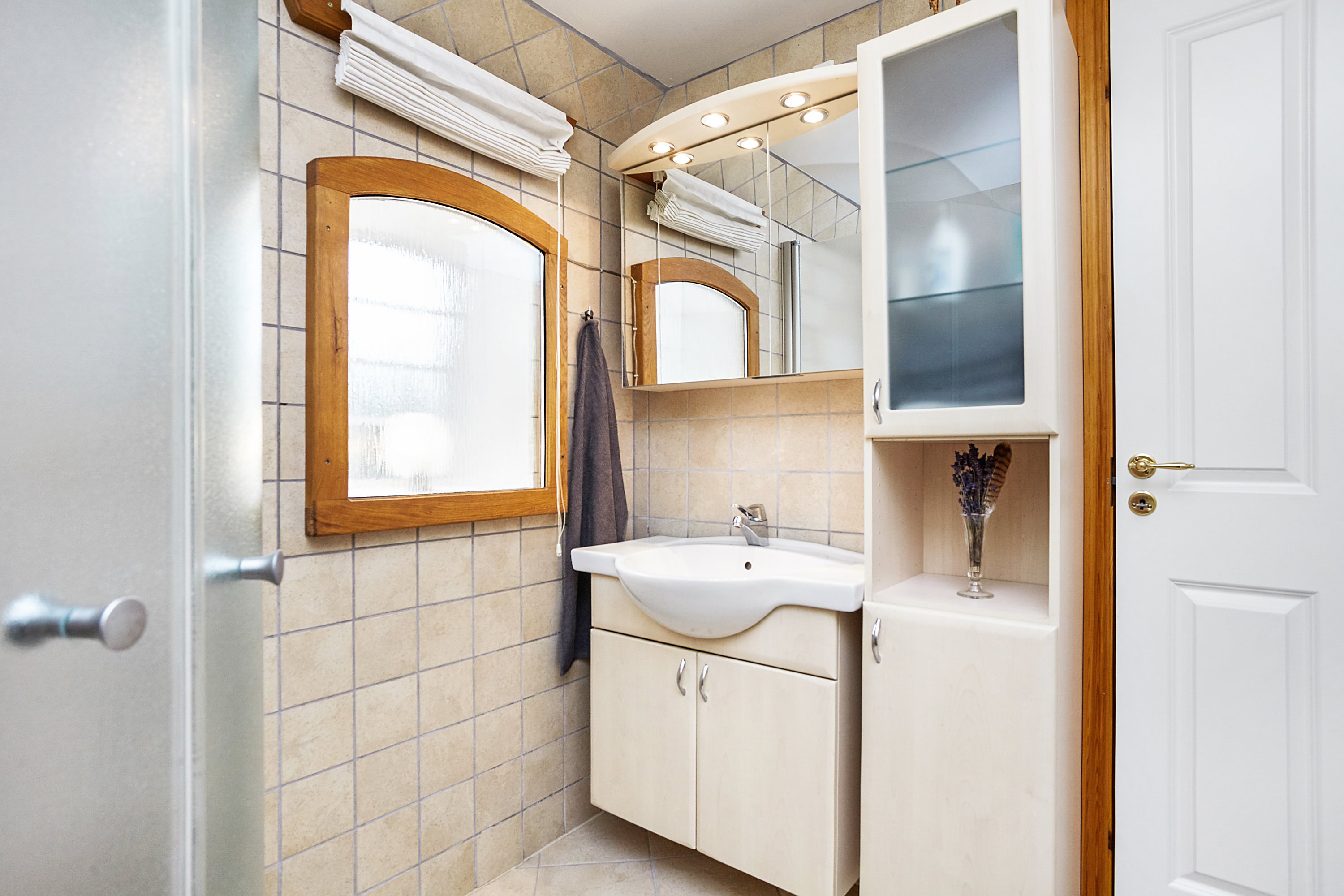 Fremhævet badeværelse billede i fuldskærmstilstand. Billede af Frederikslystvej 75, Eriknauer, 8723 Løsning