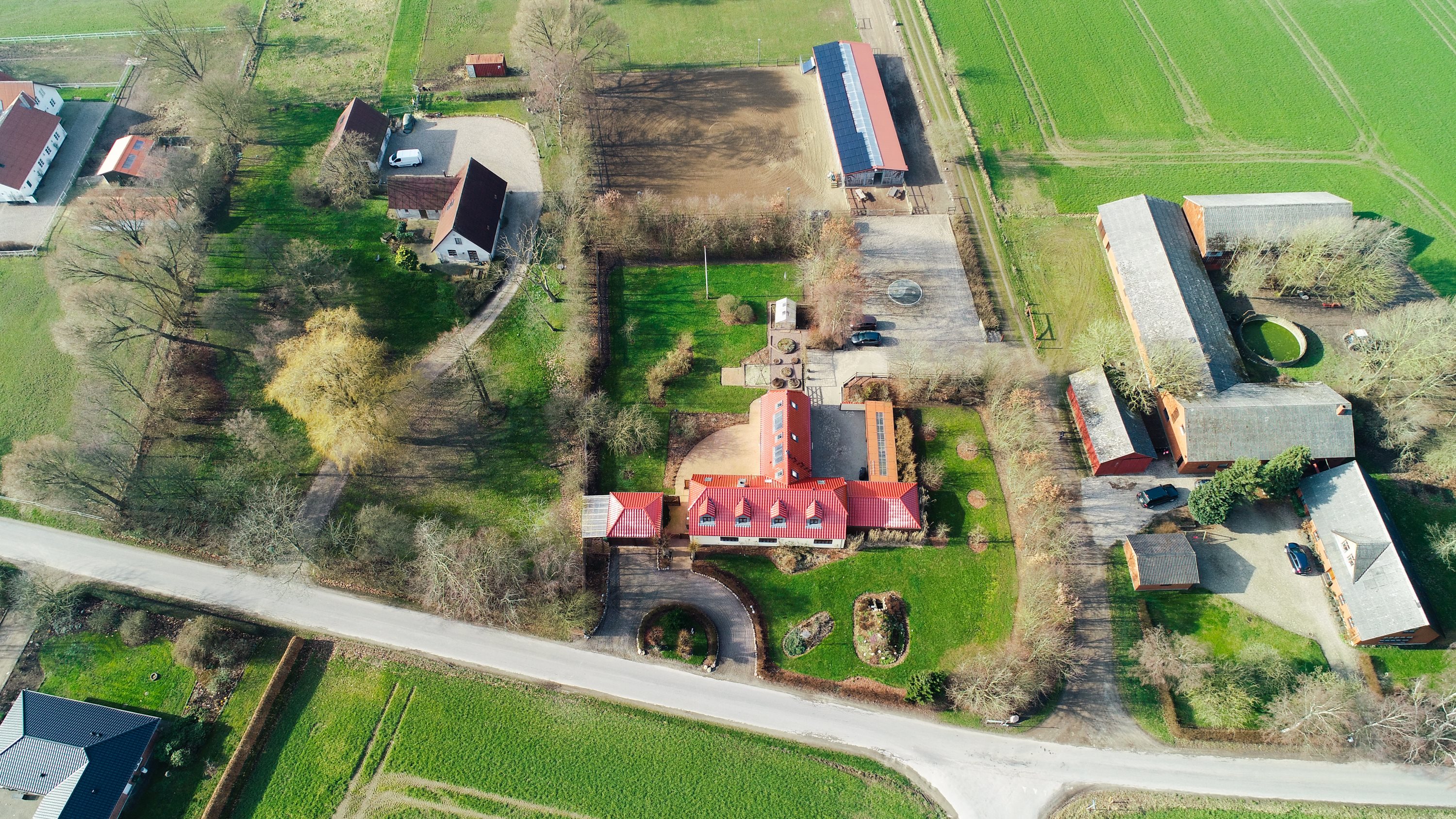 Fremhævet luftfoto billede i fuldskærmstilstand. Billede af Frederikslystvej 75, Eriknauer, 8723 Løsning