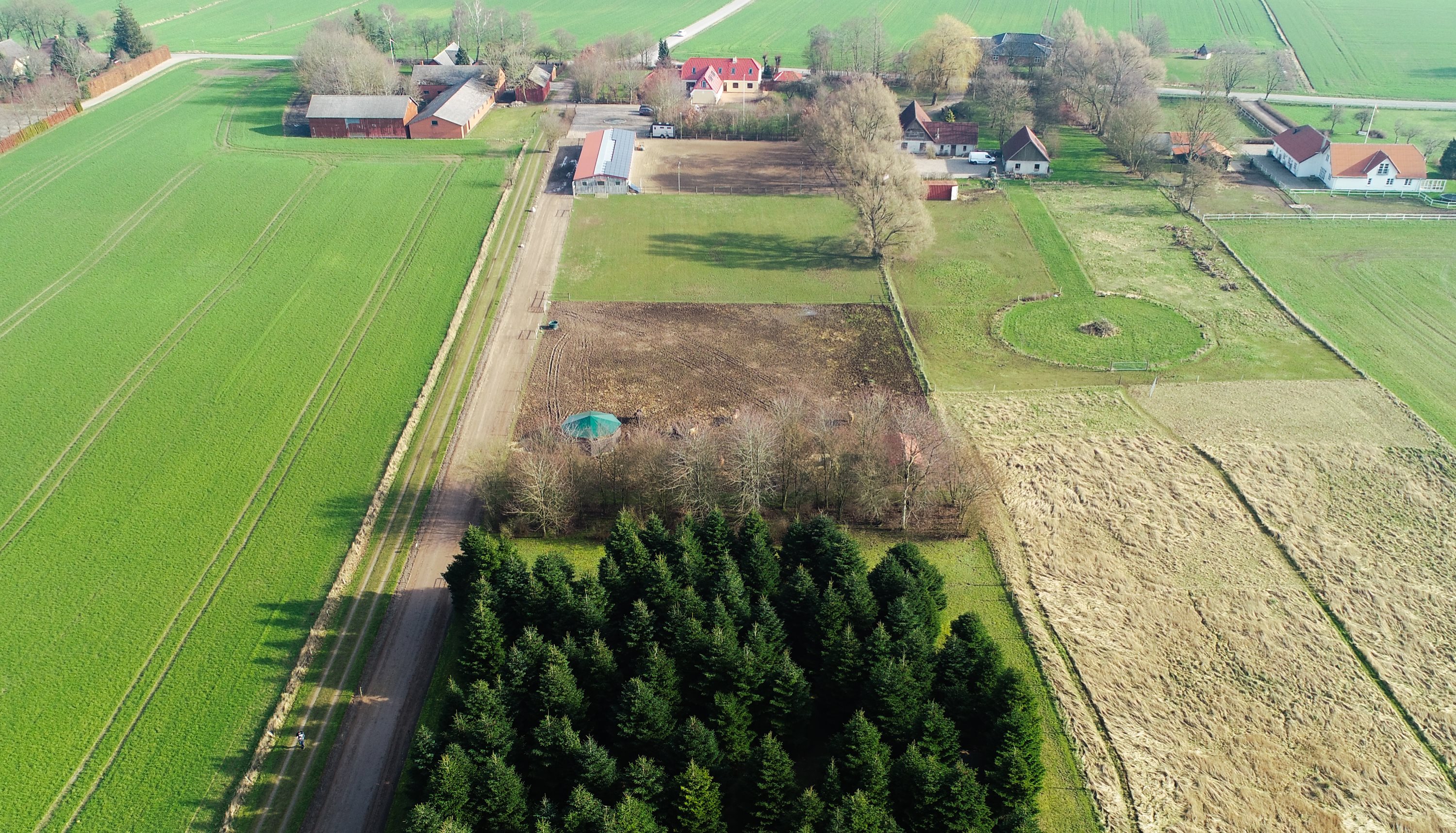 Fremhævet luftfoto billede i fuldskærmstilstand. Billede af Frederikslystvej 75, Eriknauer, 8723 Løsning