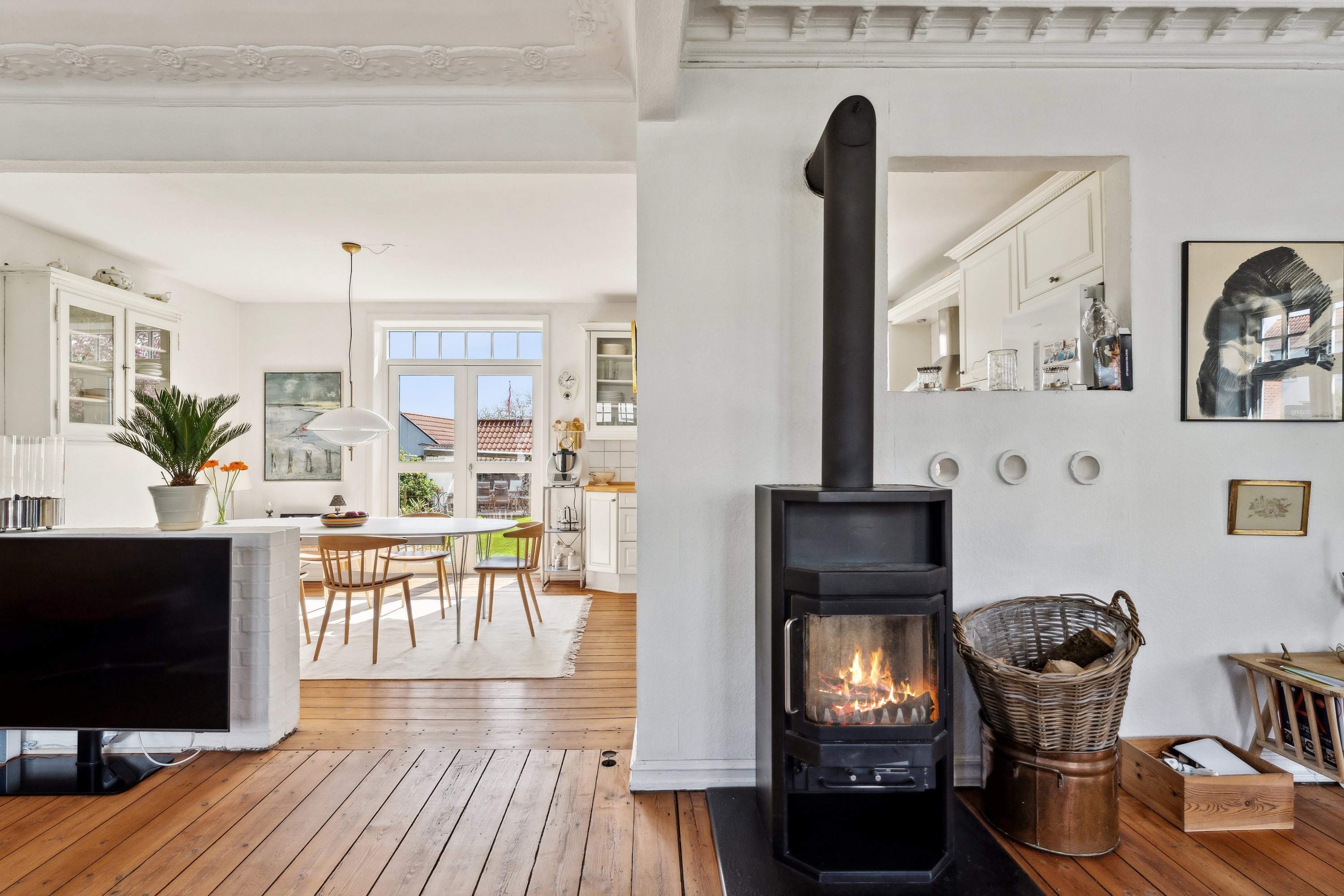 Fremhævet stue billede i fuldskærmstilstand. Billede af Tjærbyvej 52, 8930 Randers NØ