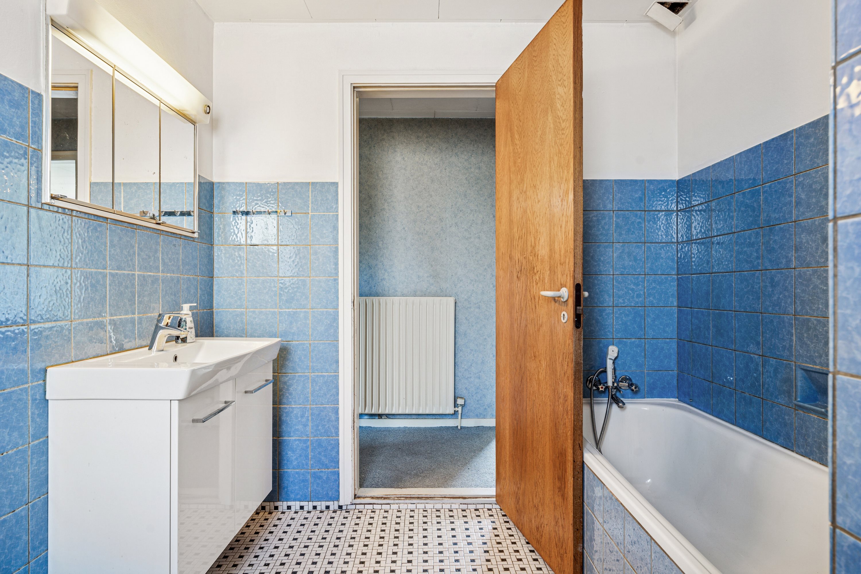 Fremhævet badeværelse billede i fuldskærmstilstand. Billede af Vestervangen 15, 8620 Kjellerup