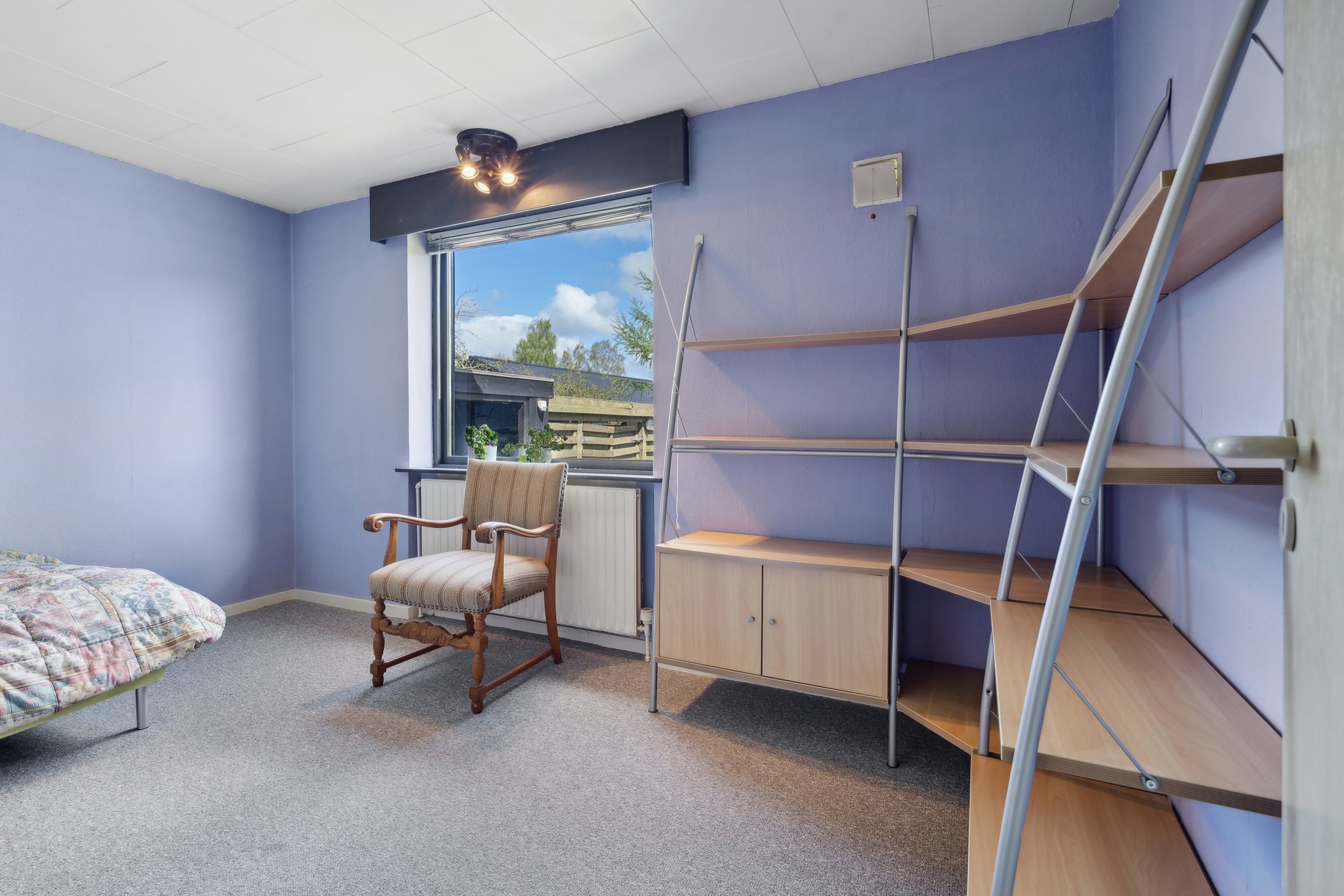 Fremhævet soveværelse billede i fuldskærmstilstand. Billede af Vestervangen 15, 8620 Kjellerup