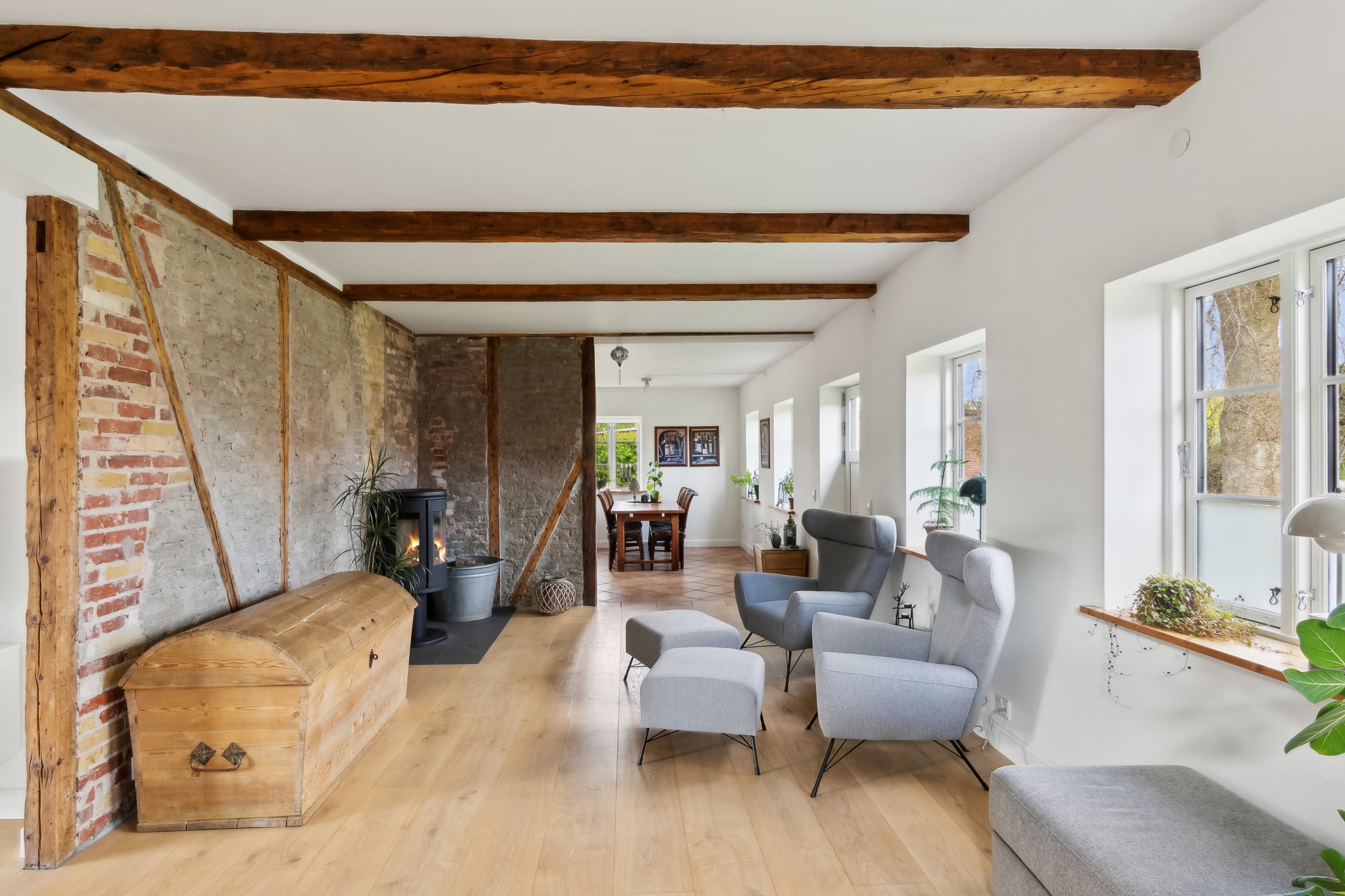 Fremhævet stue billede i fuldskærmstilstand. Billede af Møllebakken 9, 4581 Rørvig