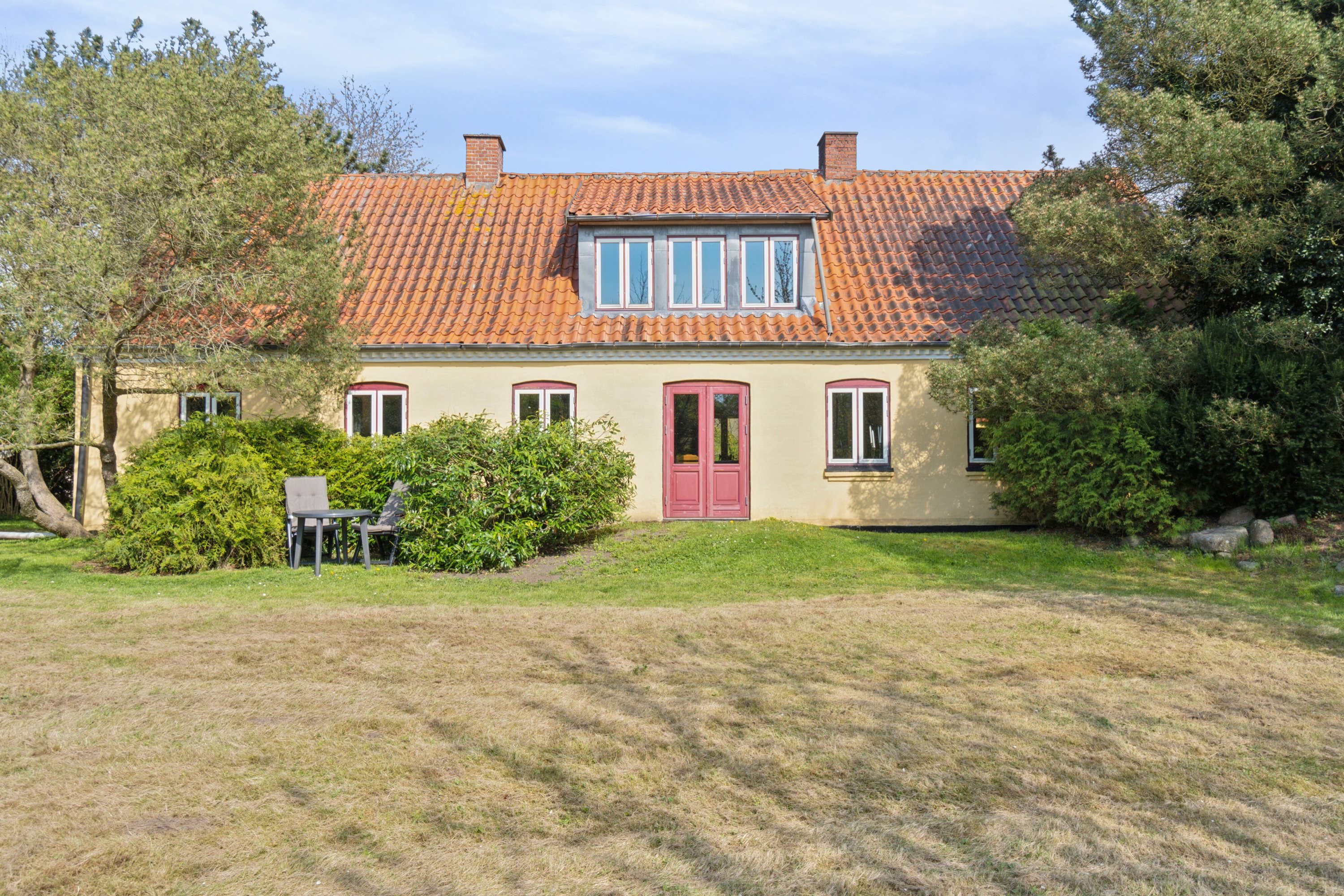 Fremhævet set fra haven billede i fuldskærmstilstand. Billede af Hesselbyvej 23A, 4230 Skælskør