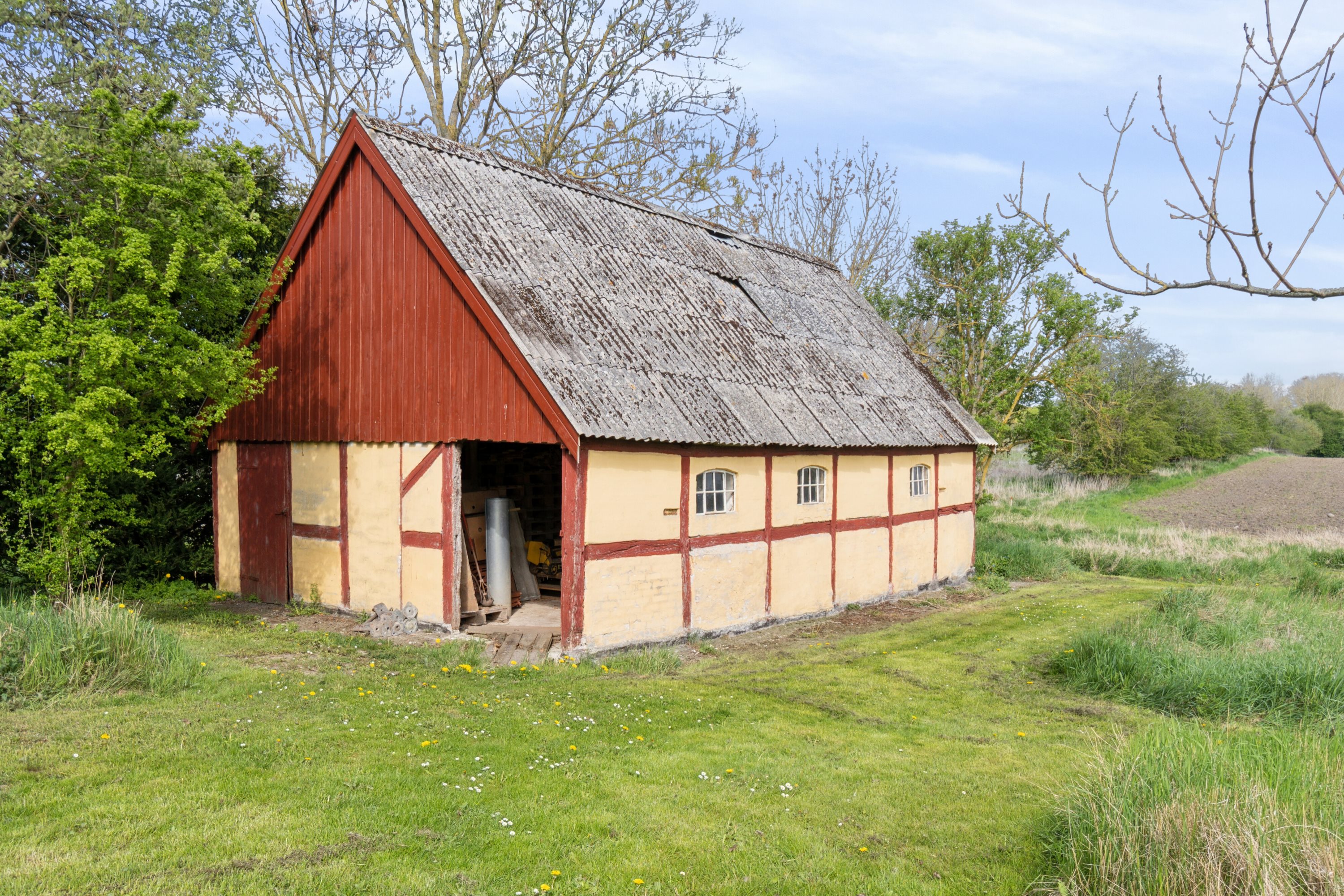 Fremhævet set fra haven billede i fuldskærmstilstand. Billede af Hesselbyvej 23A, 4230 Skælskør