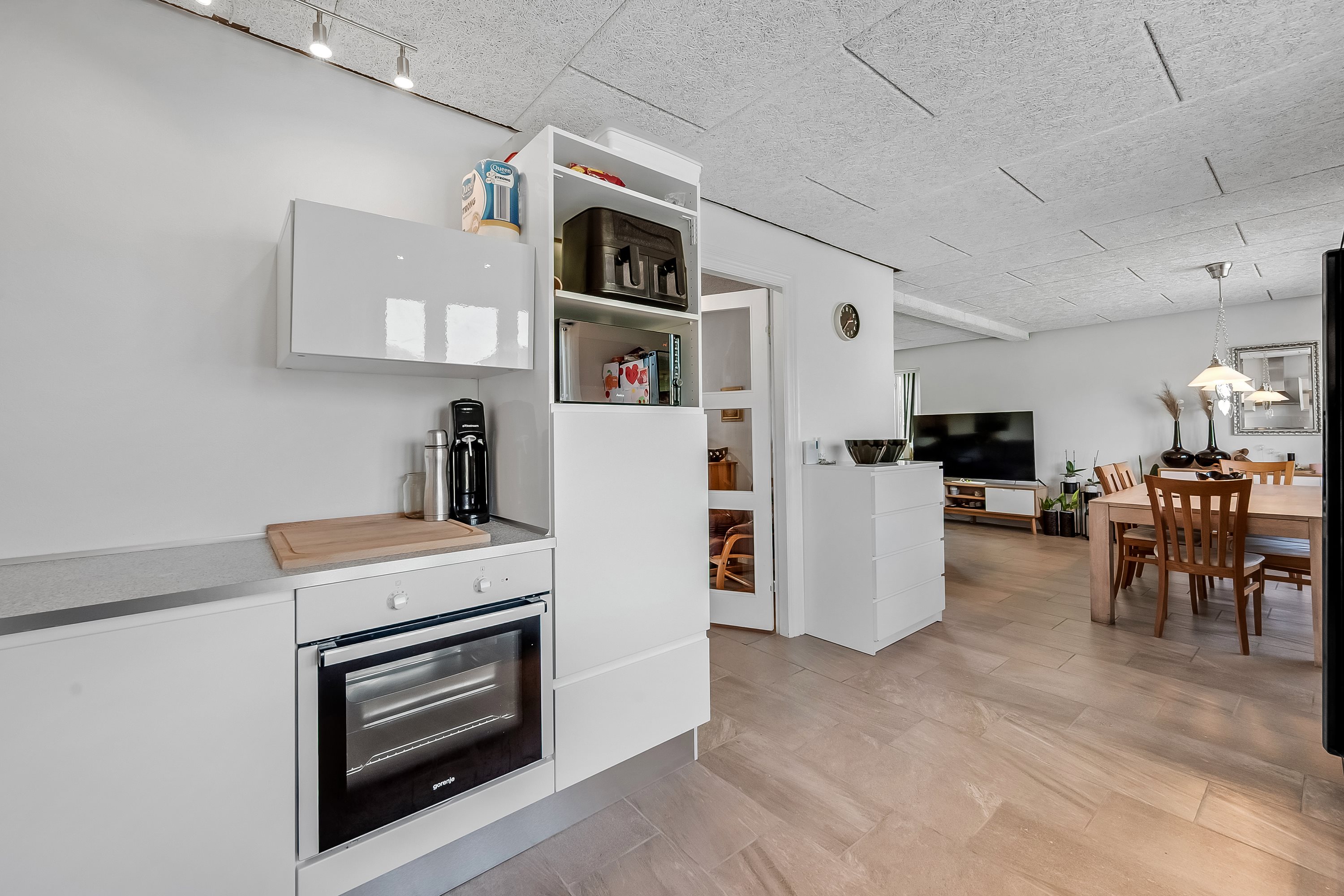 Fremhævet indendørs billede i fuldskærmstilstand. Billede af Møllebakken 3, Vedersø, 6990 Ulfborg