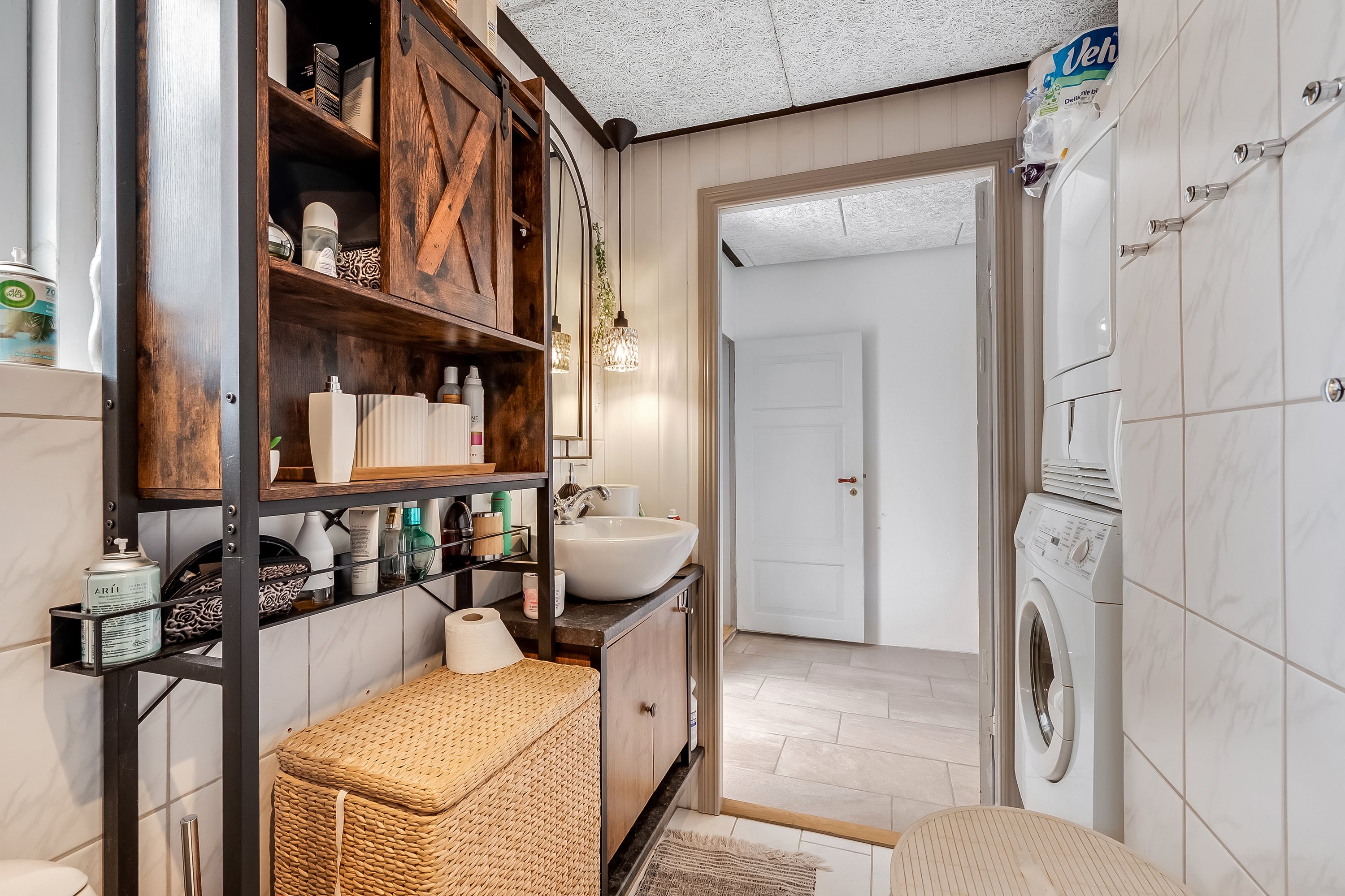 Fremhævet indendørs billede i fuldskærmstilstand. Billede af Møllebakken 3, Vedersø, 6990 Ulfborg