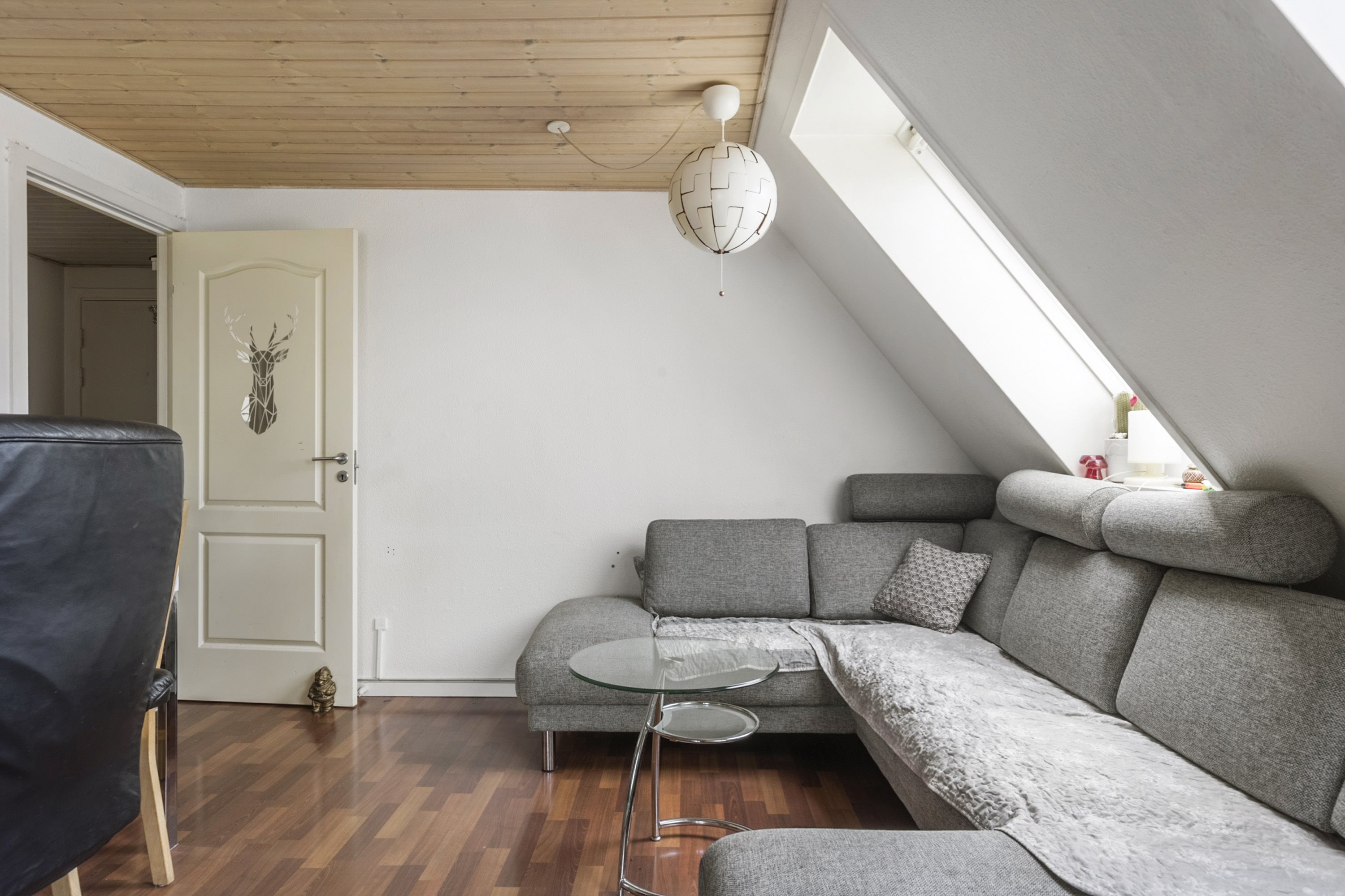 Fremhævet stue billede i fuldskærmstilstand. Billede af Klinkbjerg 4A, 2. th., 6200 Aabenraa