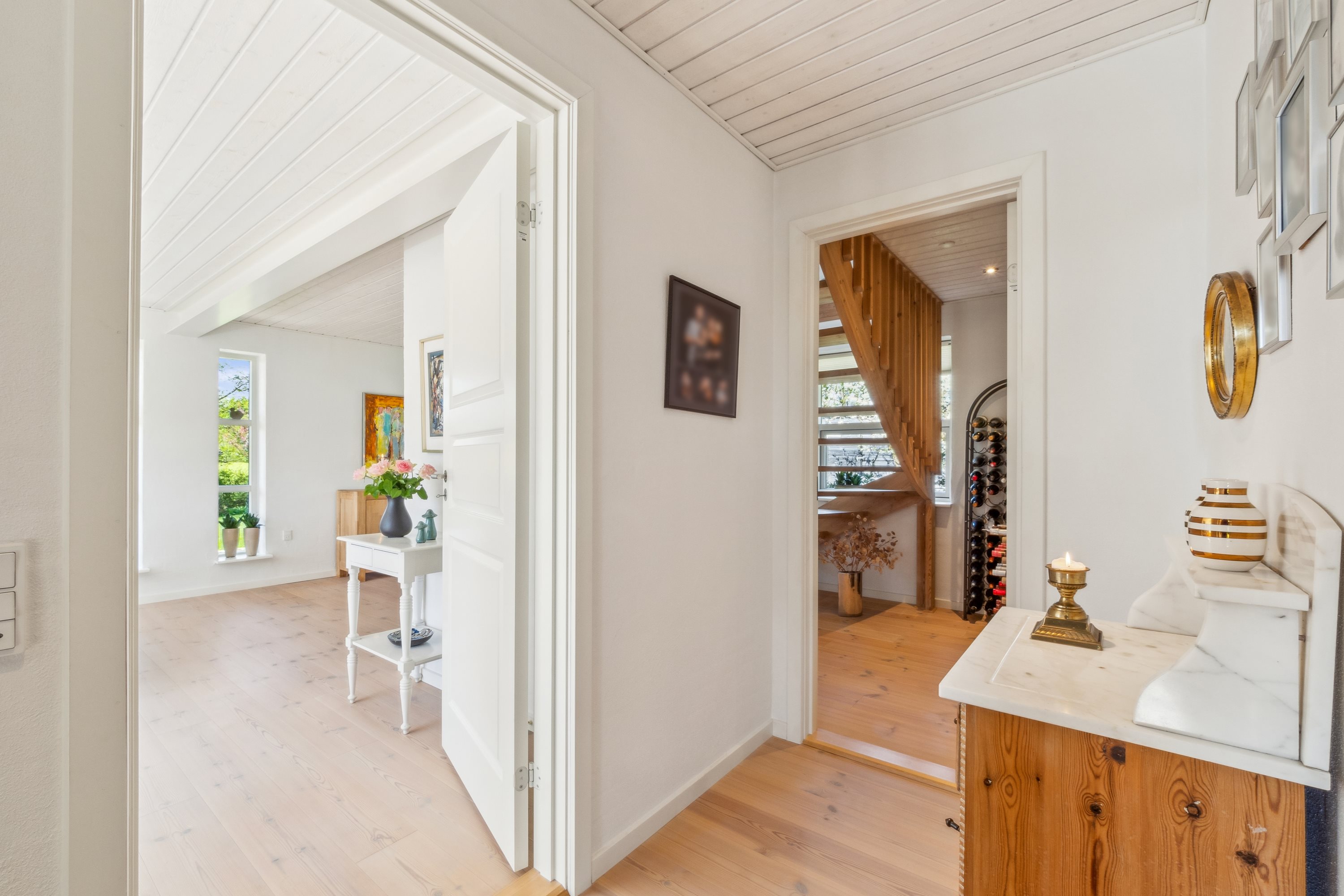 Fremhævet gang billede i fuldskærmstilstand. Billede af Blåbærvej 30, Faarup, 7900 Nykøbing M