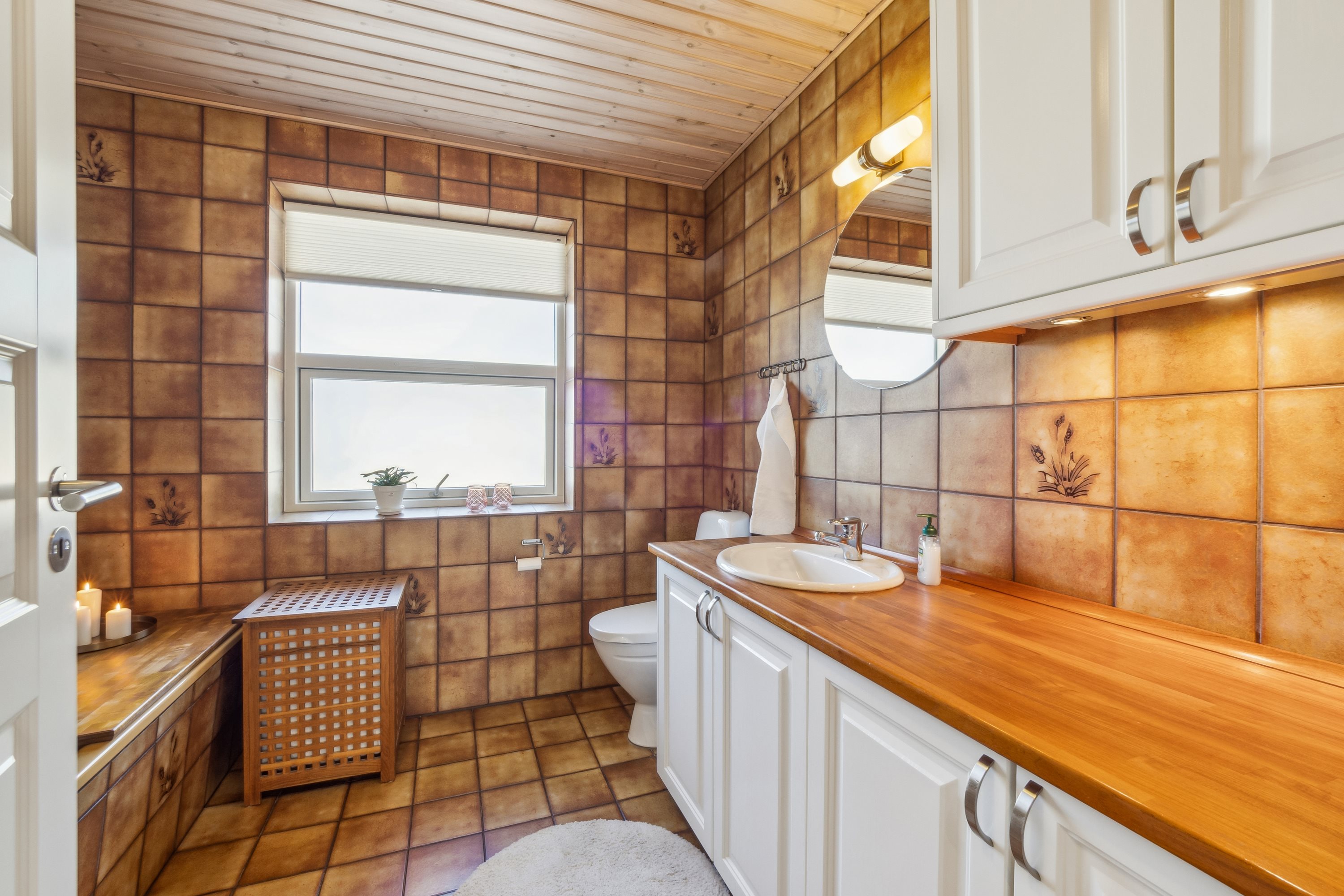 Fremhævet badeværelse billede i fuldskærmstilstand. Billede af Blåbærvej 30, Faarup, 7900 Nykøbing M