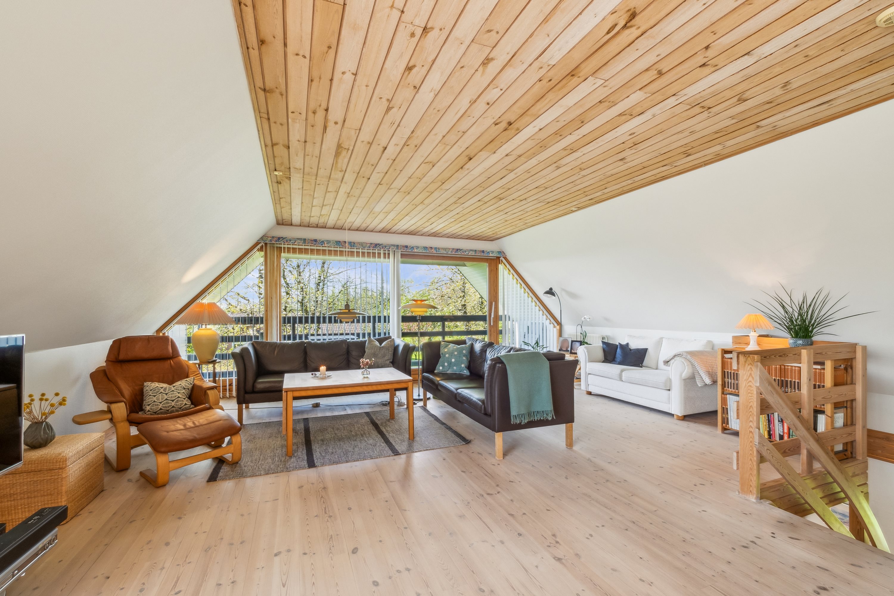 Fremhævet stue billede i fuldskærmstilstand. Billede af Blåbærvej 30, Faarup, 7900 Nykøbing M