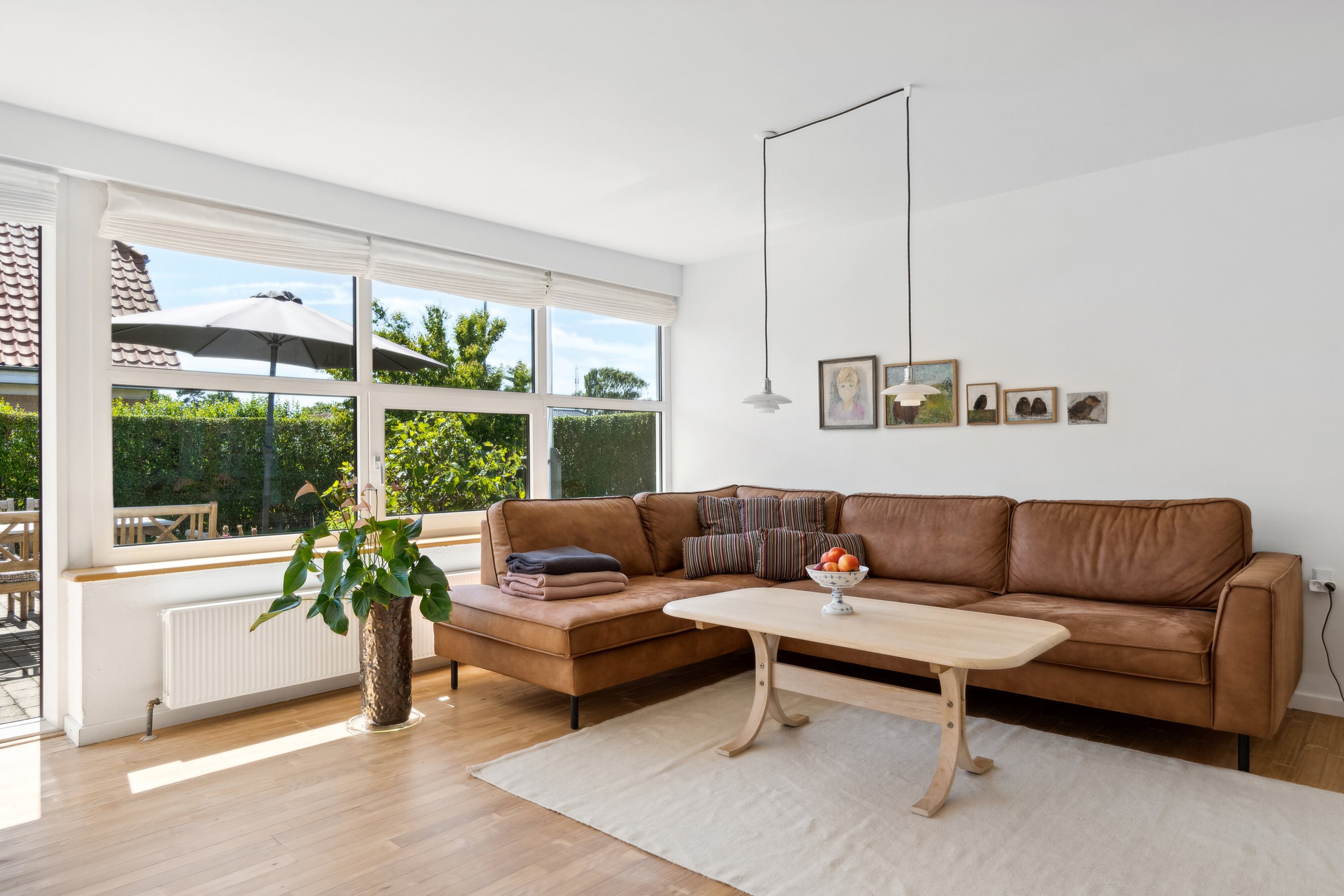 Fremhævet stue billede i fuldskærmstilstand. Billede af Mylius Erichsens Vej 4, 9900 Frederikshavn