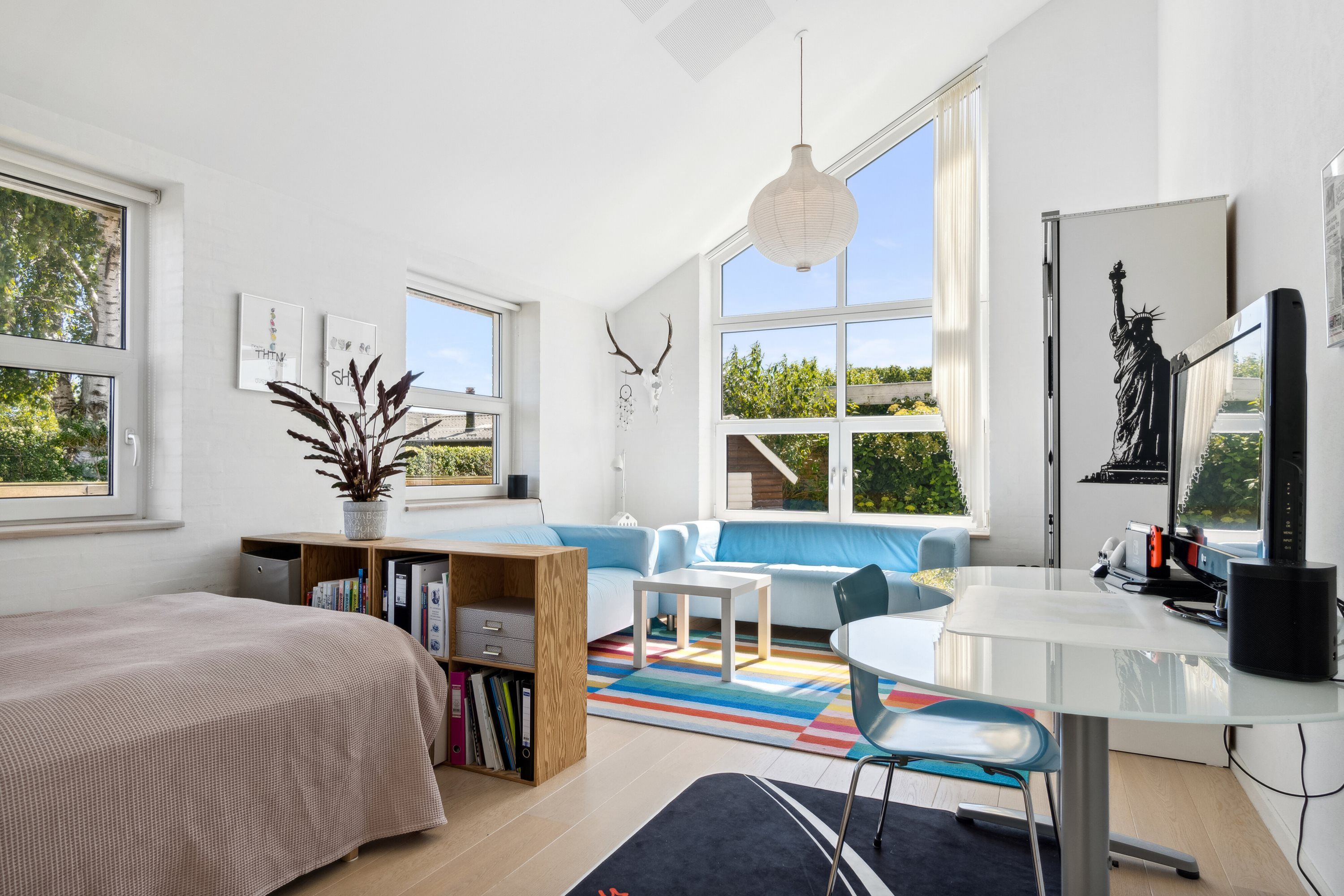 Fremhævet stue billede i fuldskærmstilstand. Billede af Mylius Erichsens Vej 4, 9900 Frederikshavn