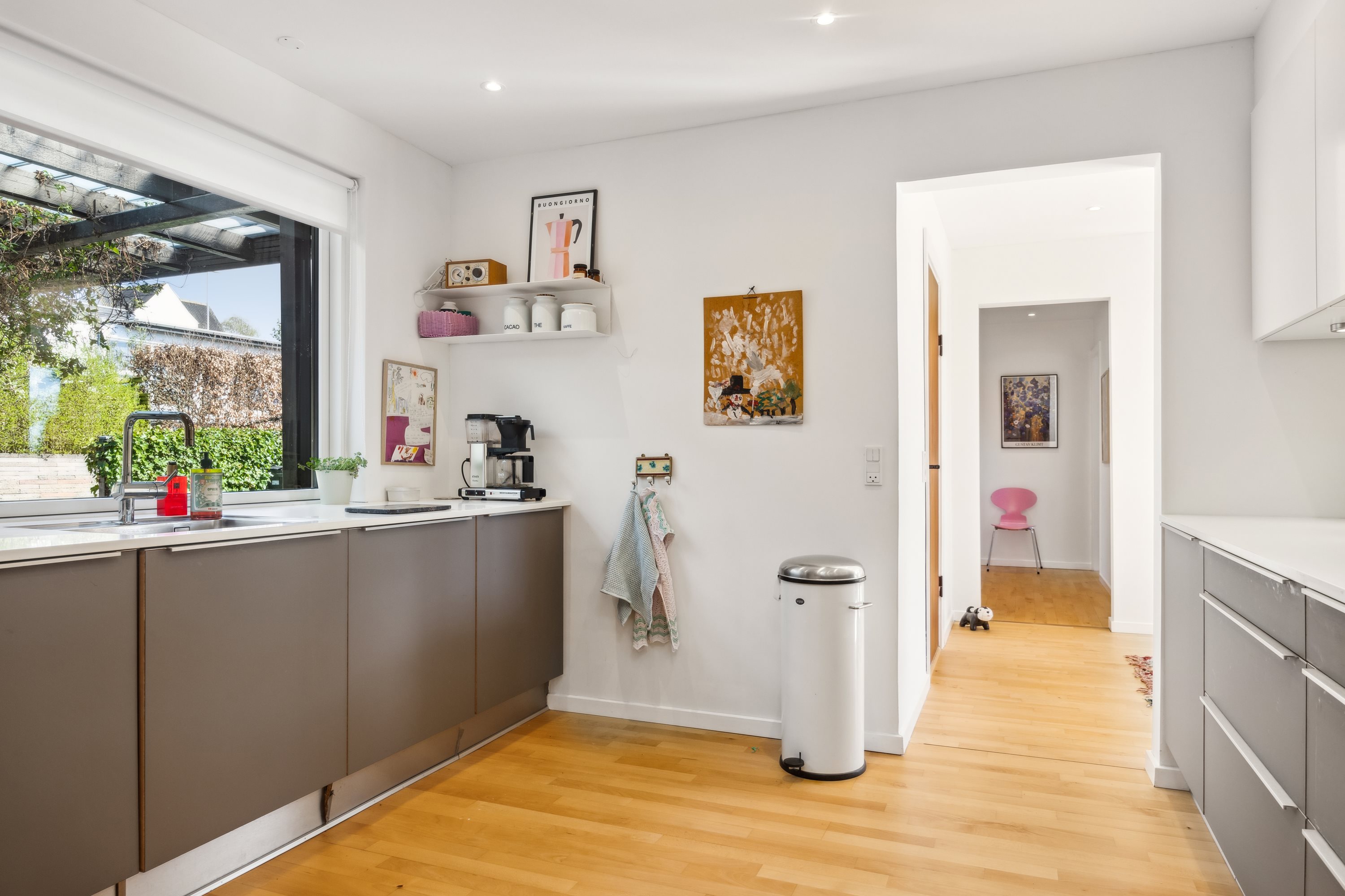 Fremhævet køkken billede i fuldskærmstilstand. Billede af Toftevej 42, 9400 Nørresundby