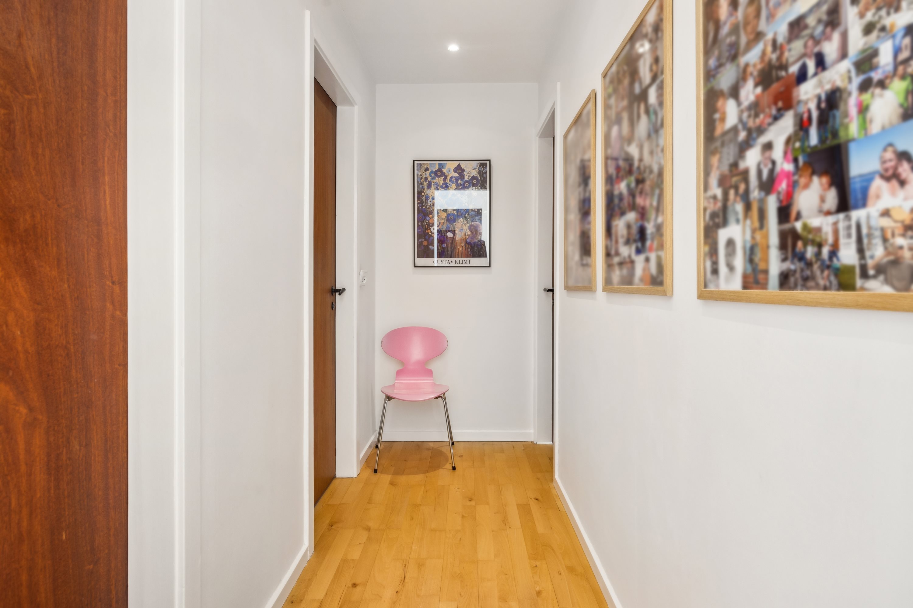 Fremhævet gang billede i fuldskærmstilstand. Billede af Toftevej 42, 9400 Nørresundby