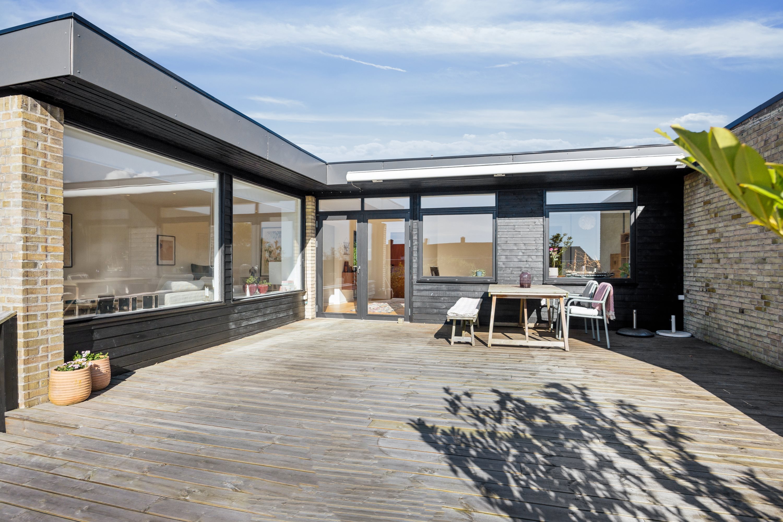 Fremhævet ejendom 1 billede i fuldskærmstilstand. Billede af Toftevej 42, 9400 Nørresundby