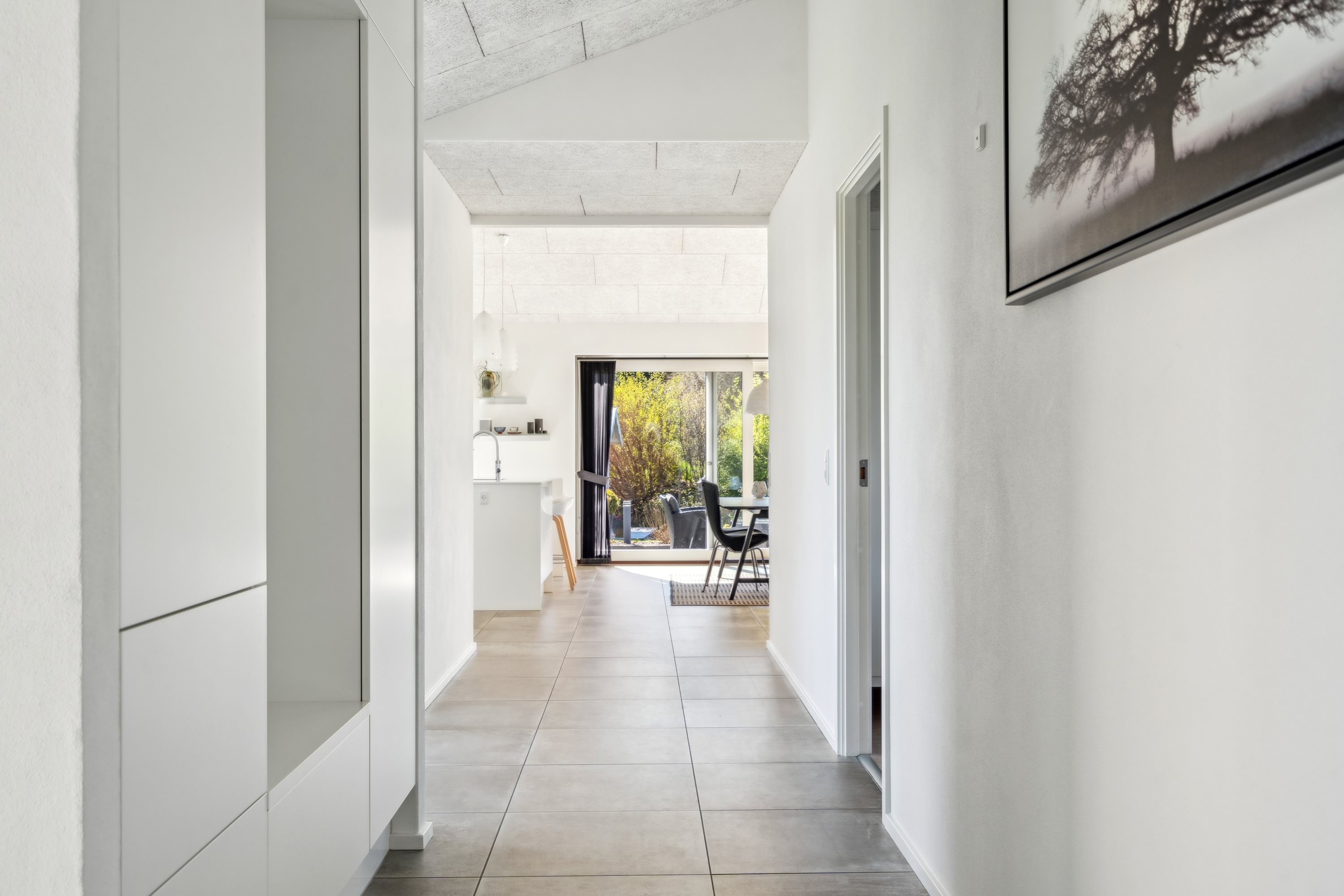 Fremhævet gang billede i fuldskærmstilstand. Billede af J P Ladefogedsvej 10, 9850 Hirtshals